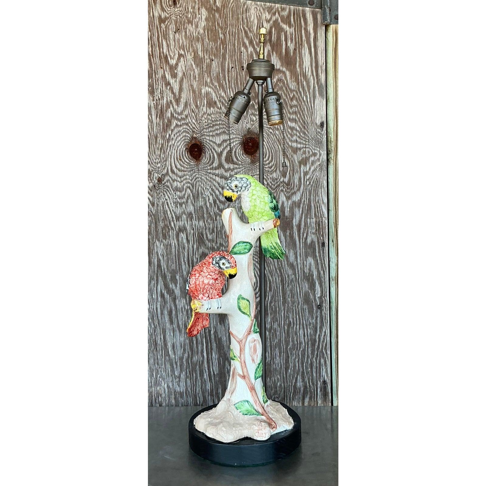 20ième siècle Lampe oiseau vintage Regency en céramique émaillée en vente