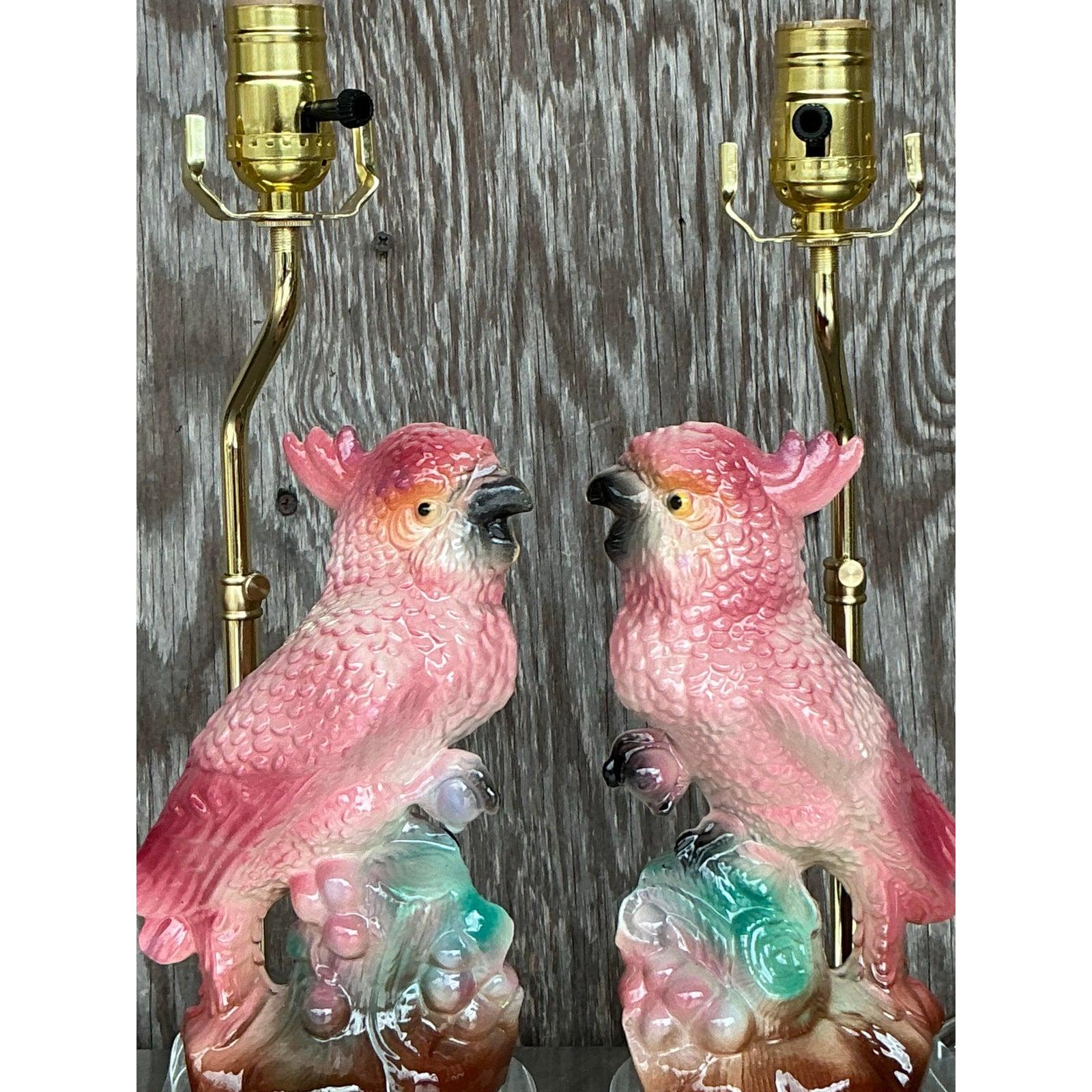 Paire de lampes Cockatoo en céramique émaillée Vintage Regency 2