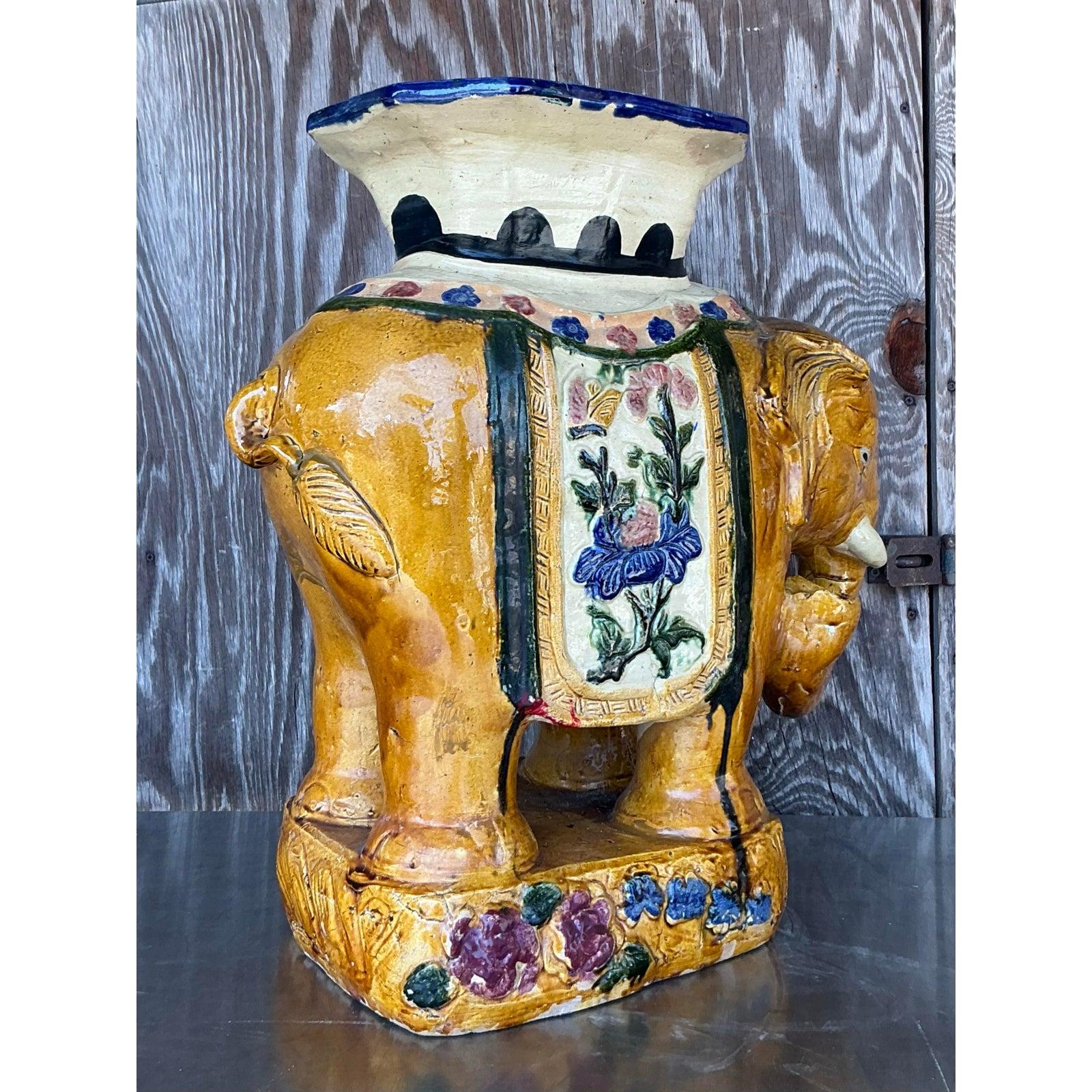 Taburete Bajo Elefante de Cerámica Esmaltada Vintage Regency en venta 2