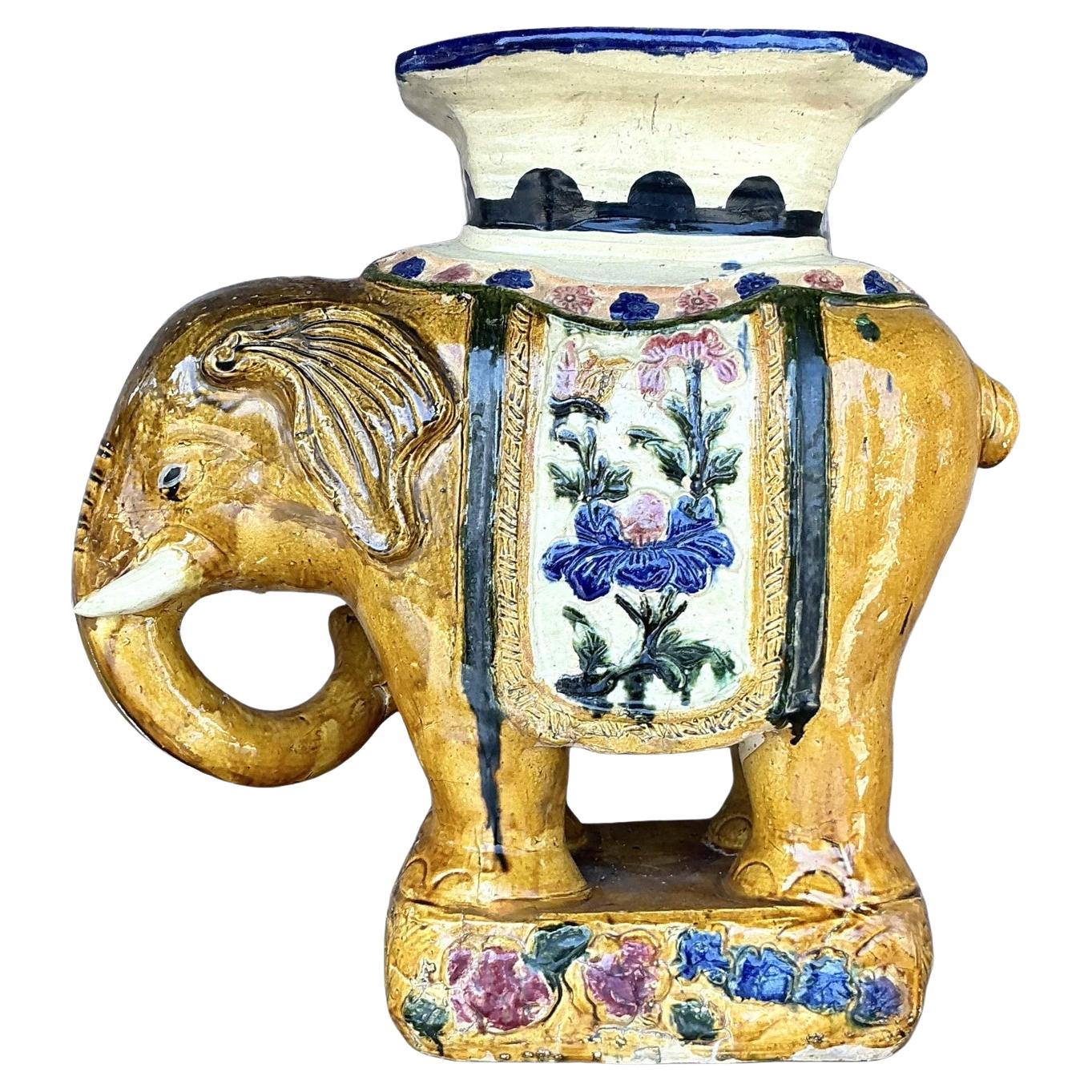 Taburete Bajo Elefante de Cerámica Esmaltada Vintage Regency
