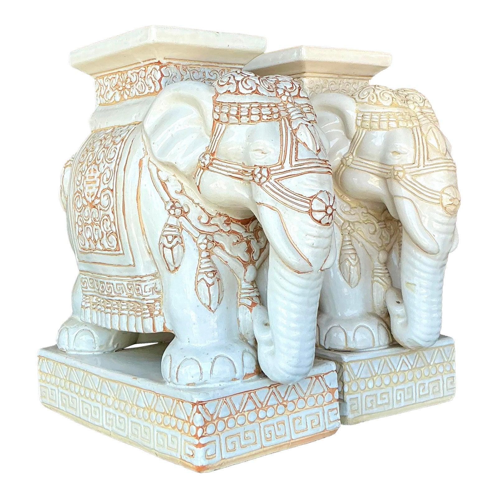 Paire de tabourets éléphants Vintage Regency en céramique émaillée en vente 1