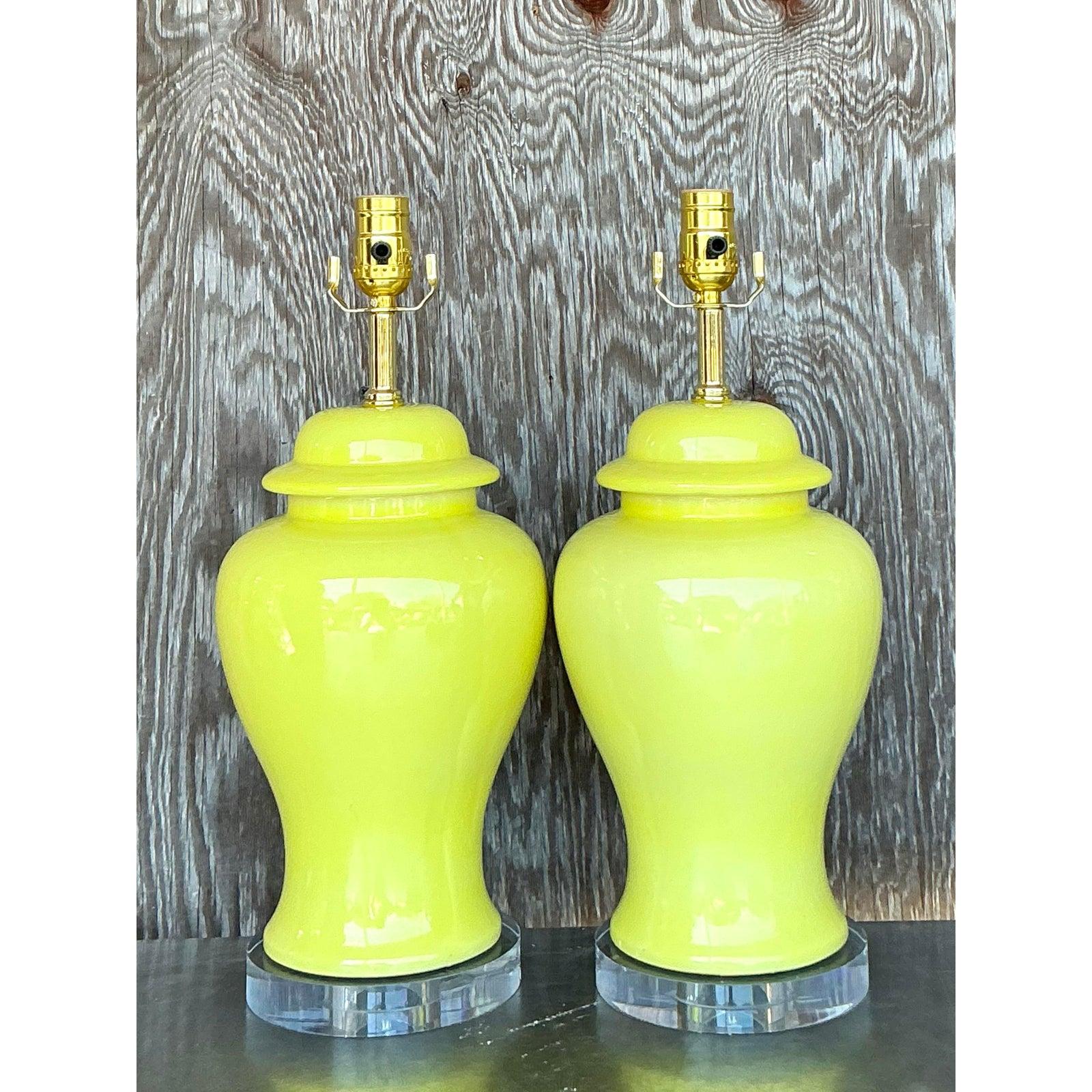 Paire de lampes de style Régence en céramique émaillée - Ginger Jar en vente 2