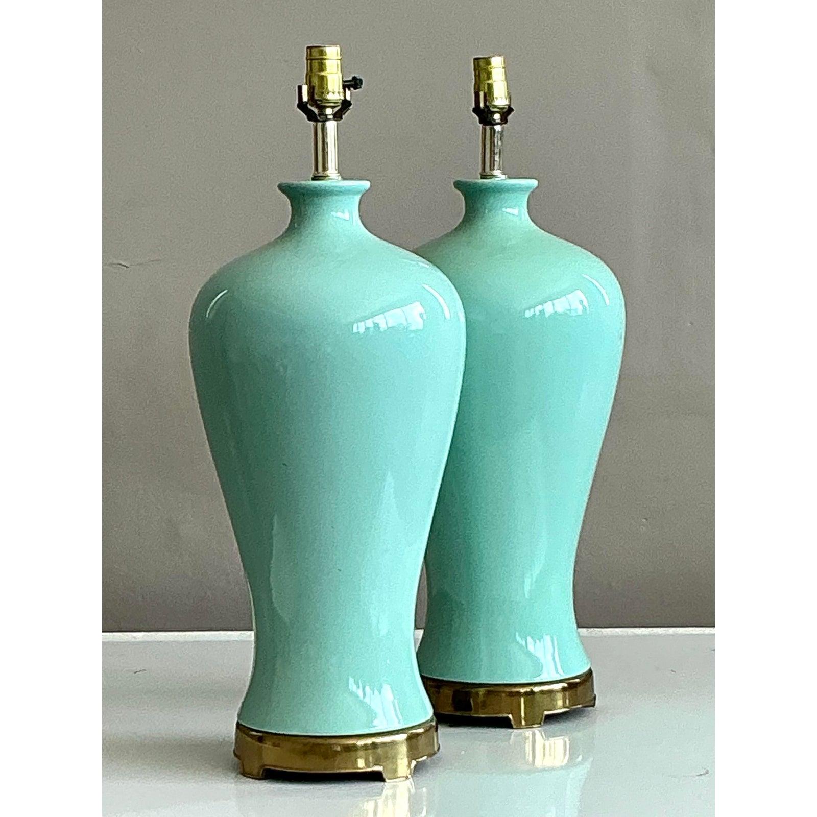 Americano Lampade in ceramica smaltata vintage Regency - una coppia in vendita