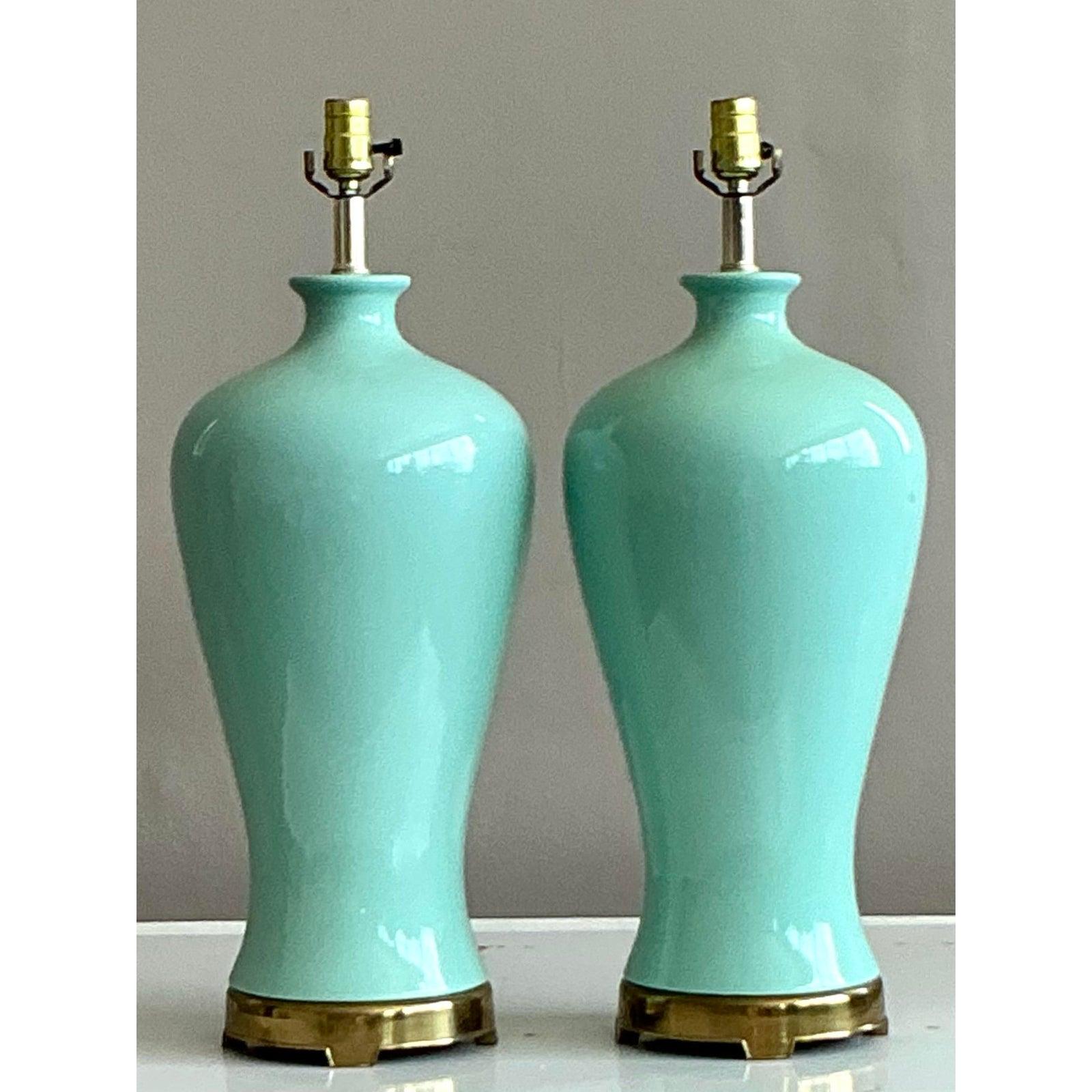 XX secolo Lampade in ceramica smaltata vintage Regency - una coppia in vendita