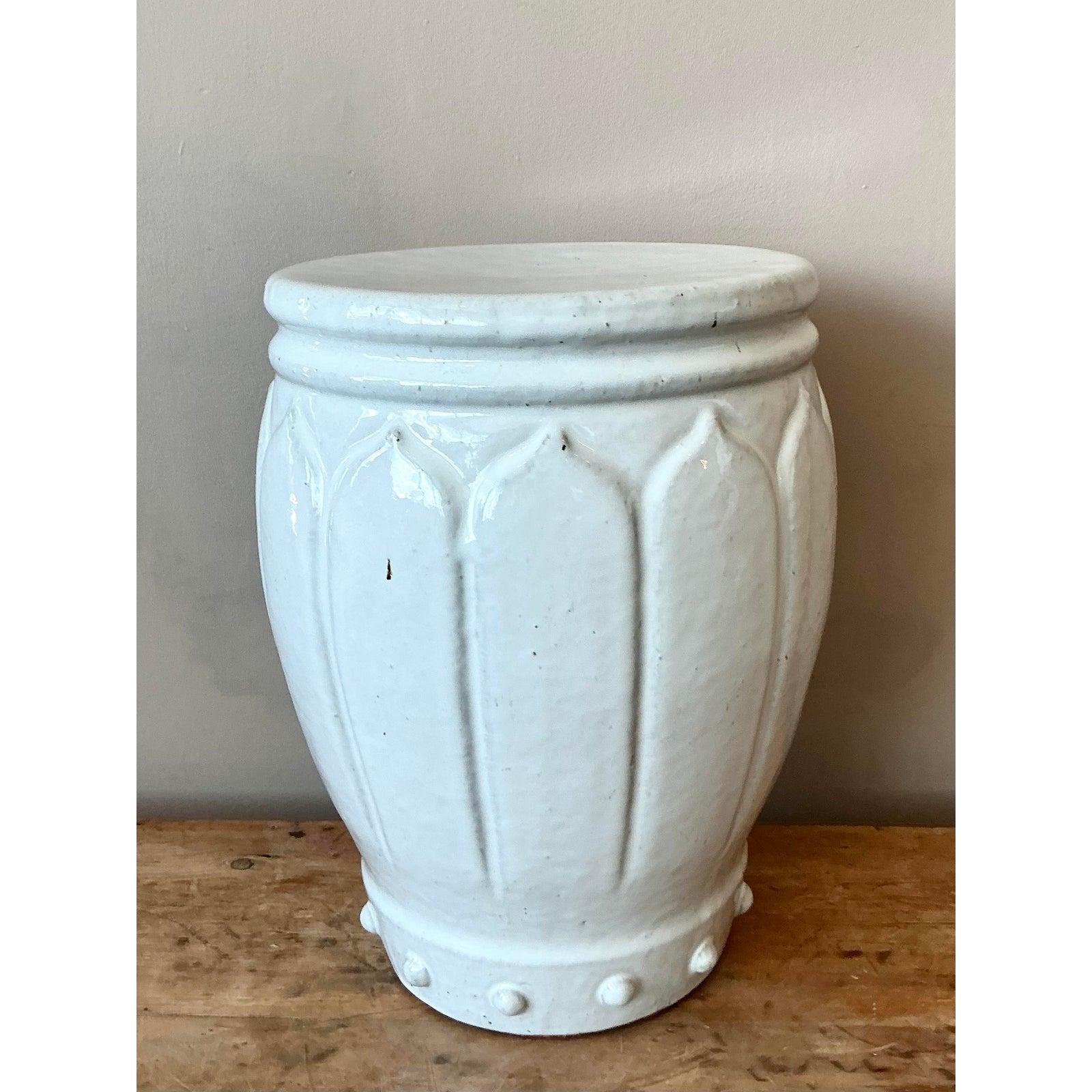 Vintage Regency Glazed Ceramic Low Stool Chinoiserie en venta