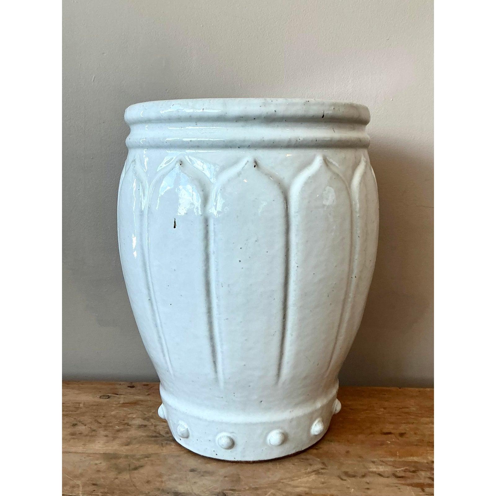 Vintage Regency Glazed Ceramic Low Stool en Bueno estado para la venta en West Palm Beach, FL