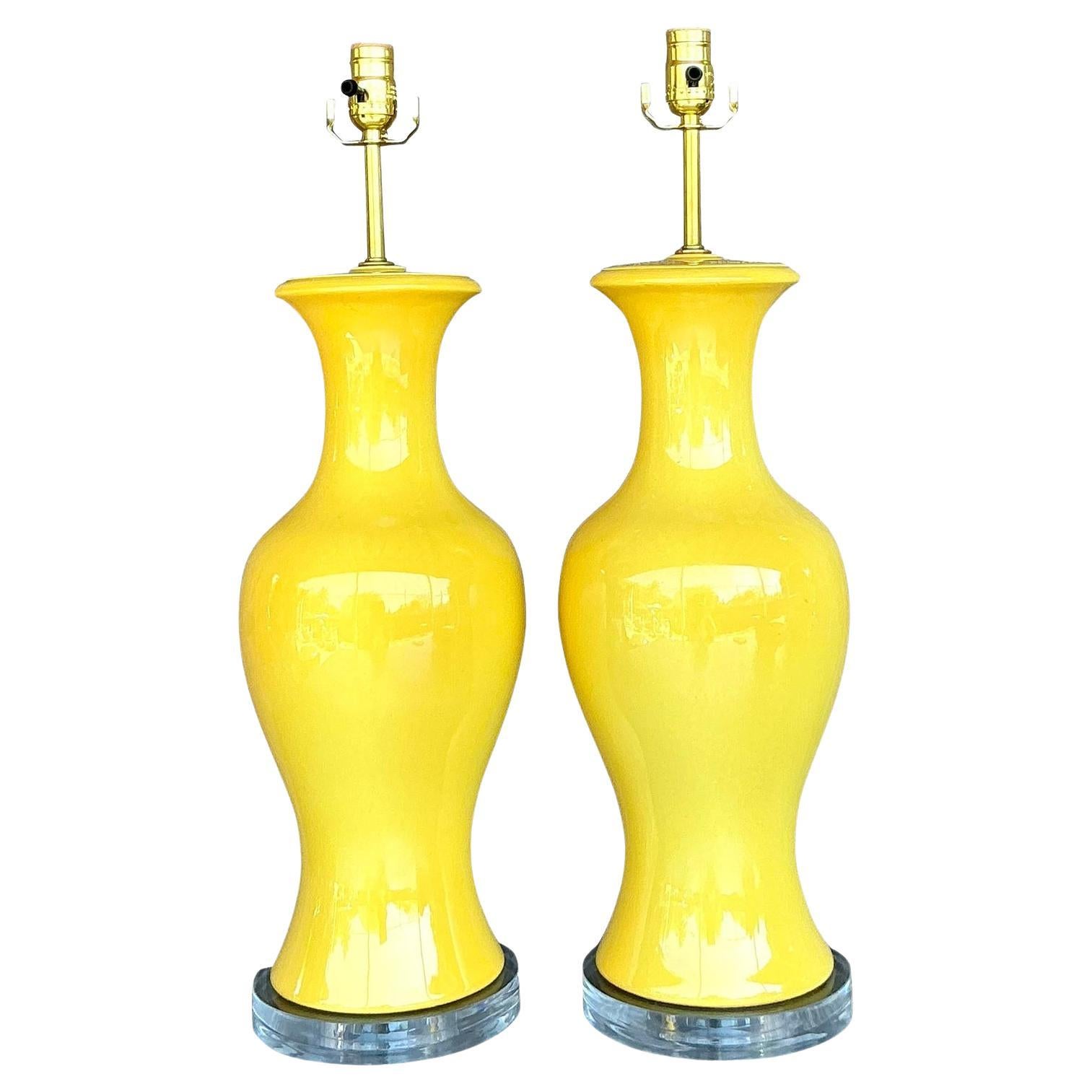 Lampade da tavolo a vaso in ceramica smaltata vintage Regency - Una coppia