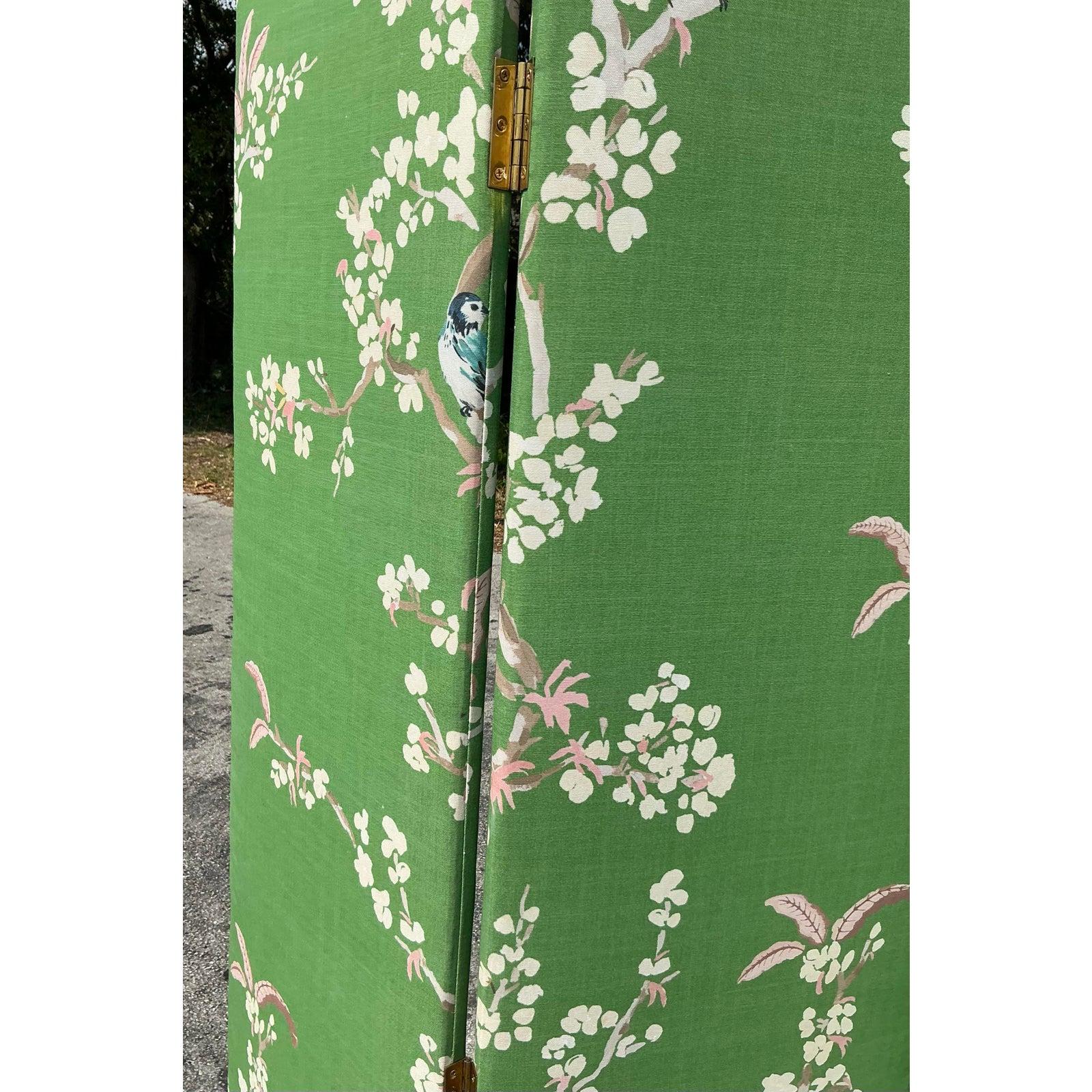 Chinoiserie Vintage Regency Gracie Style Upholstered Three Panel Screen For Sale