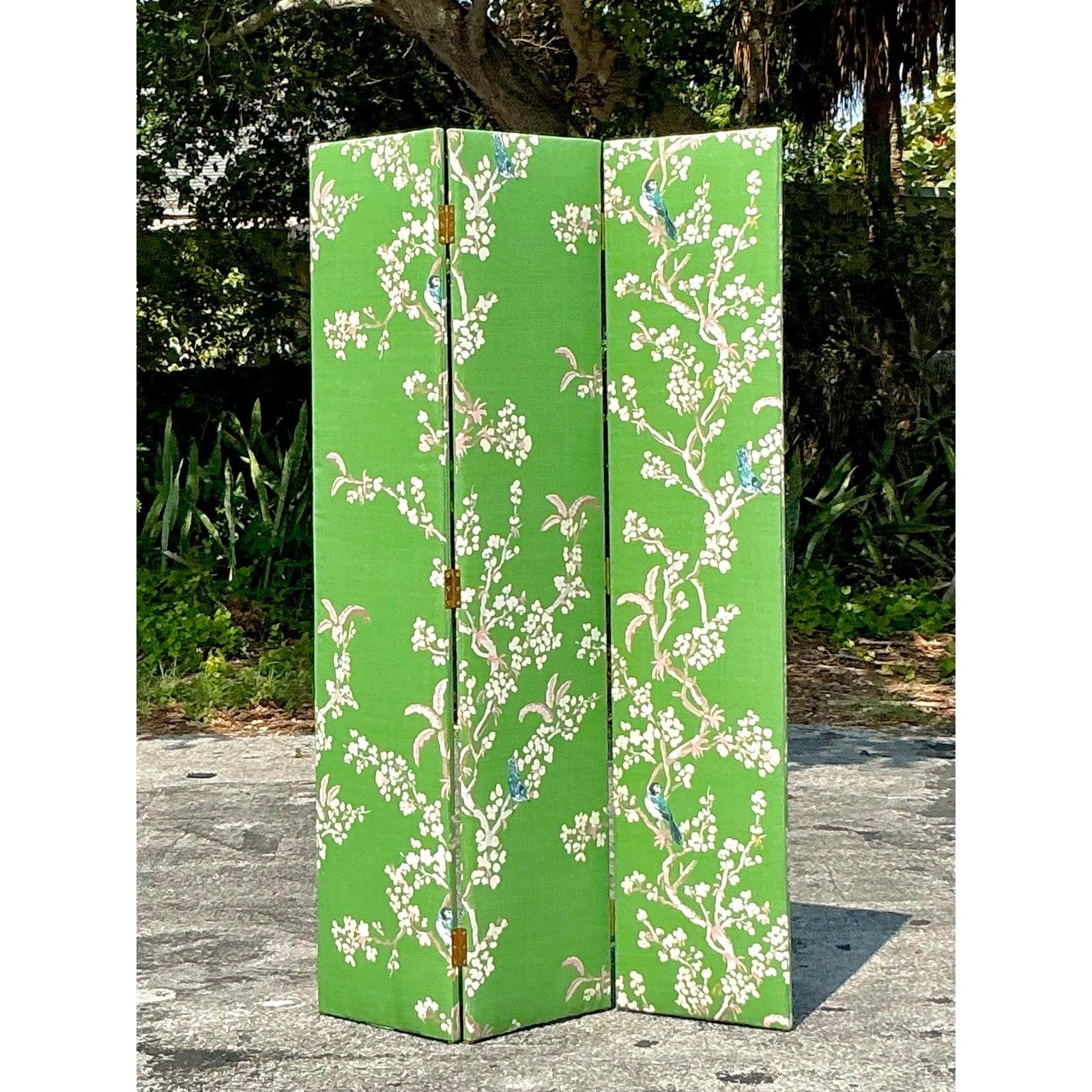 Vintage Regency Gracie Style Upholstered Three Panel Screen In Good Condition For Sale In west palm beach, FL