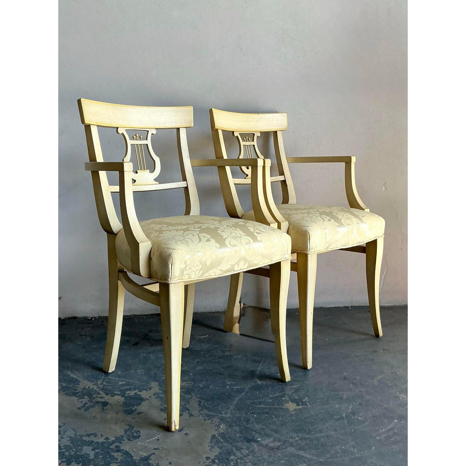 Hollywood Regency Vintage Byfeld House Chaises Klismos à dossier en lyre - une paire en vente