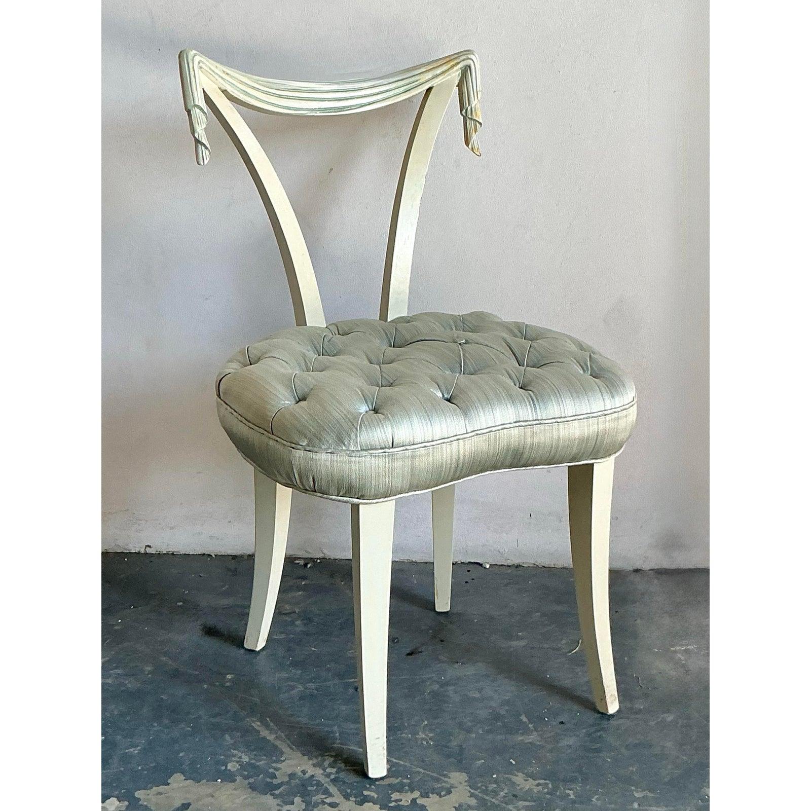 Tissu Chaise d'appoint vintage Régence Grosfeld House en vente
