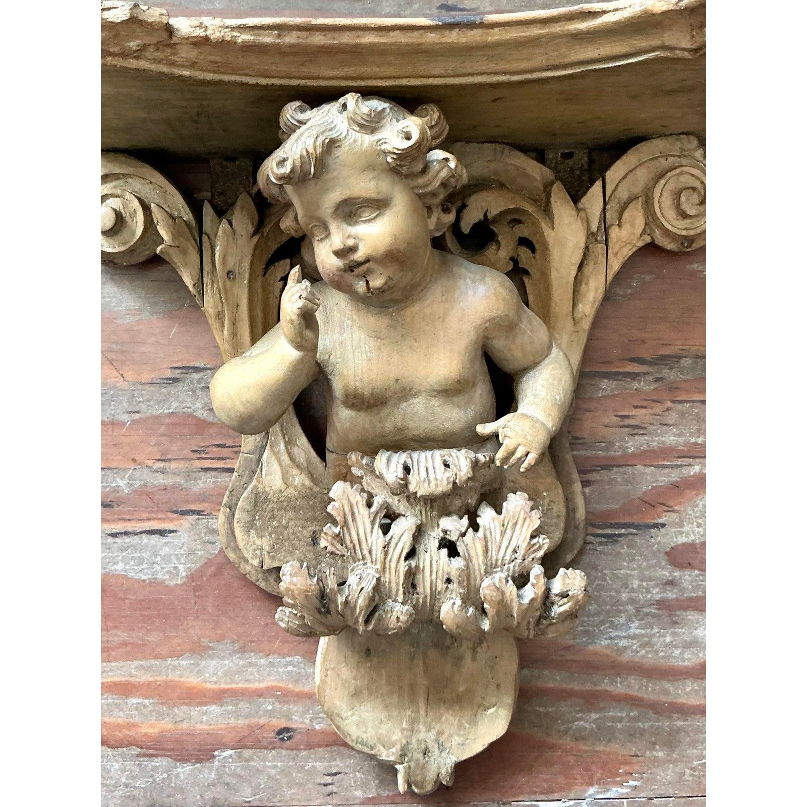Vintage Regency Hand geschnitzt Putti Halterung im Zustand „Gut“ im Angebot in West Palm Beach, FL