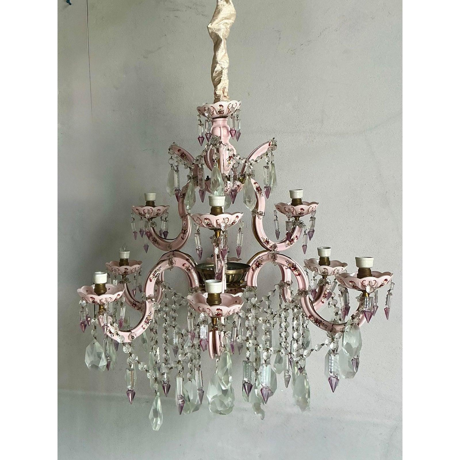20ième siècle Lustre Vintage Regency peint à la main avec gouttes de cristal en vente