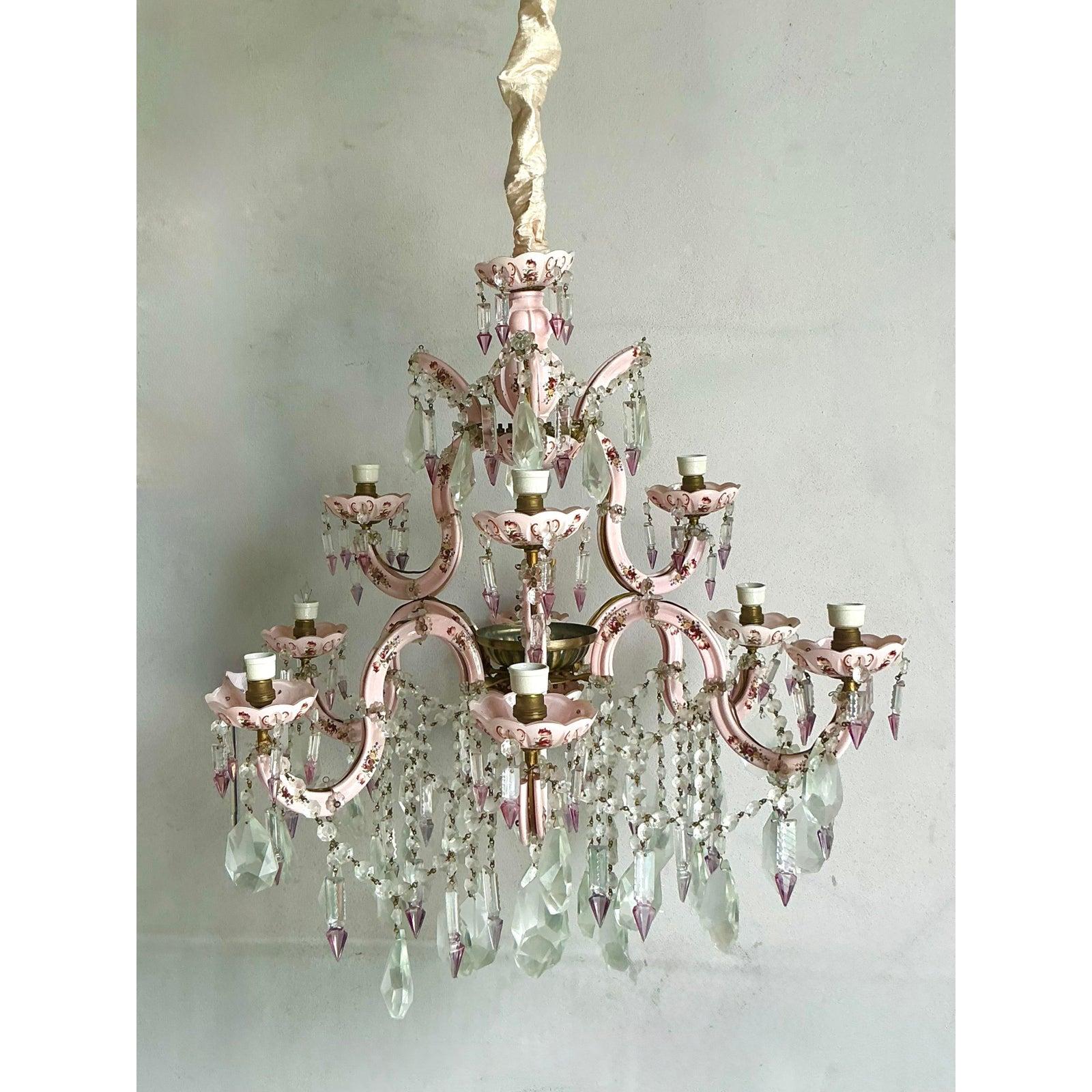 Lustre Vintage Regency peint à la main avec gouttes de cristal en vente 3