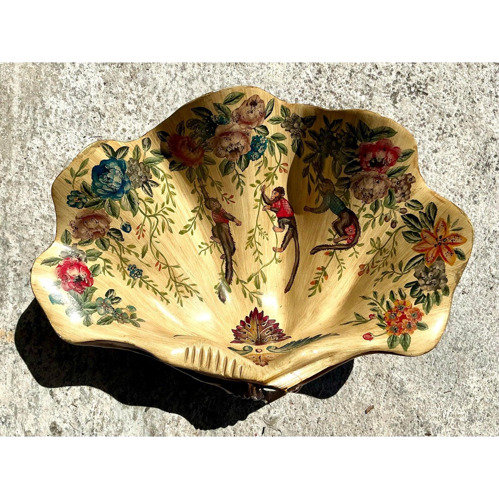 Vintage Regency Faux coquillage peint à la main en vente 1