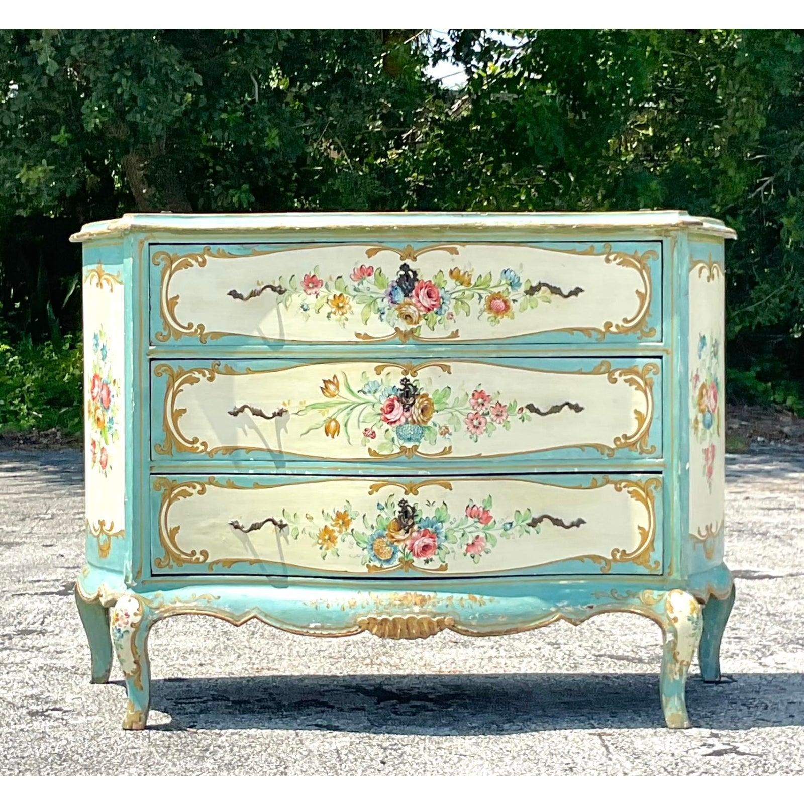 Vintage Regency Hand gemalt Floral Kommode von Schubladen im Zustand „Gut“ im Angebot in West Palm Beach, FL