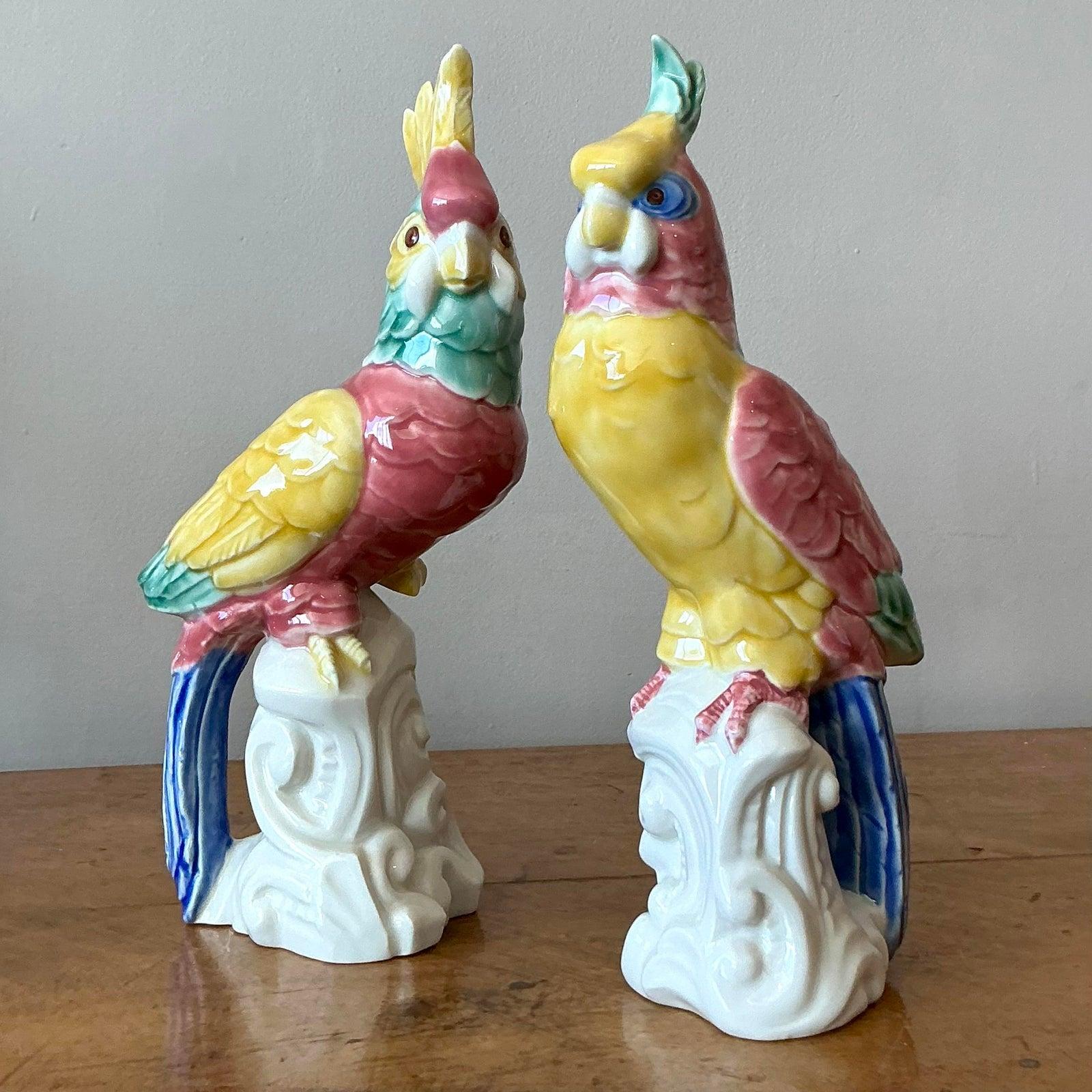 Vintage Regency Hand gemalt glasierte Keramik Vögel - Set von 2 (20. Jahrhundert) im Angebot