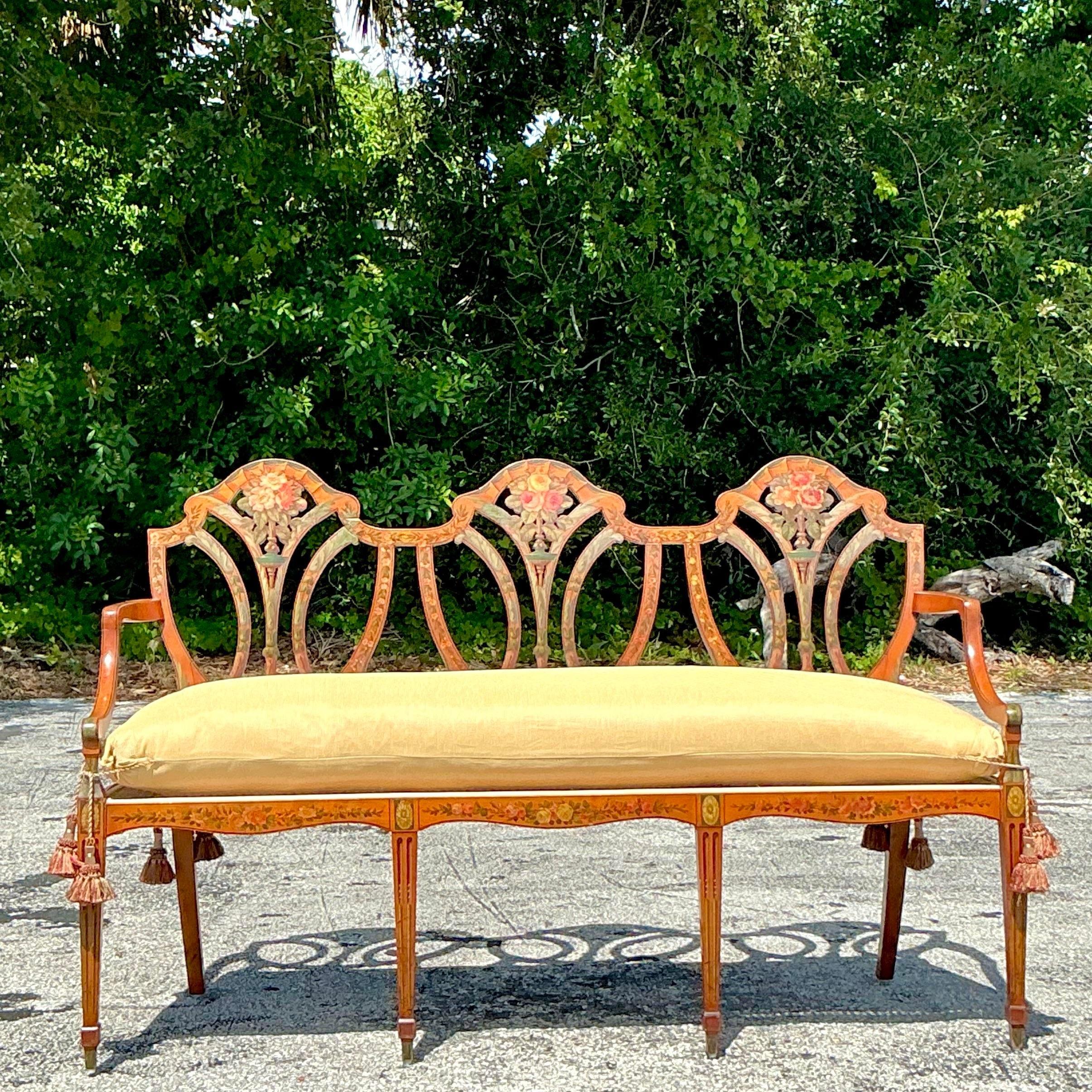 Banc vintage Regency peint à la main en bois de citronnier Sheraton en vente 4