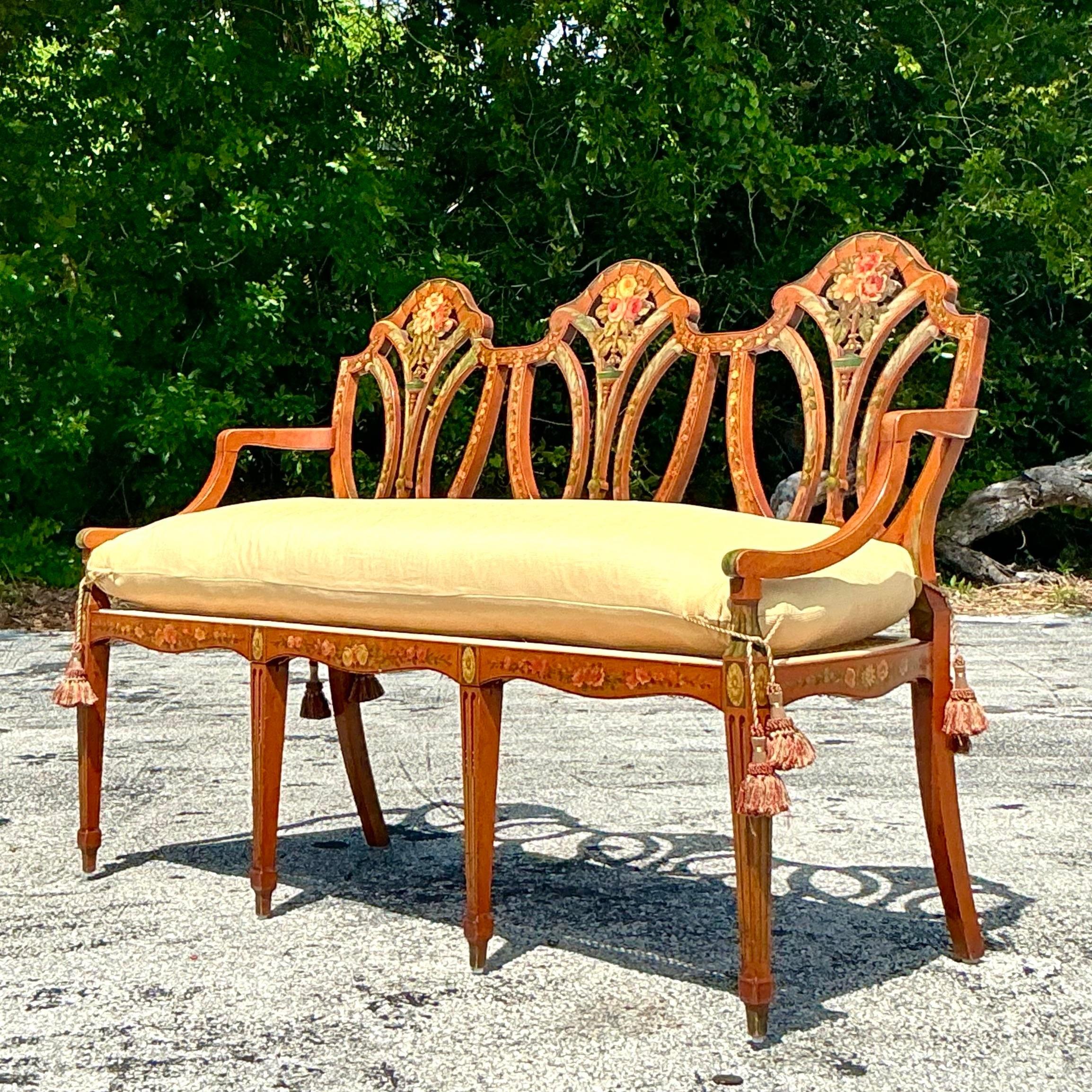 Banc vintage Regency peint à la main en bois de citronnier Sheraton en vente 2
