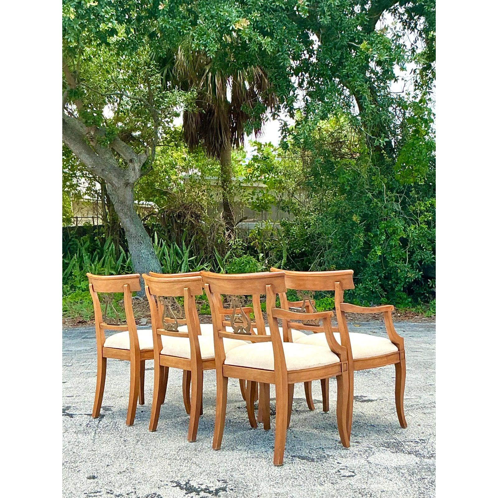 Neoclassico Sedie da pranzo vintage Regency Henredon in ottone brunito Dolphin Klismos - Set di 6 in vendita
