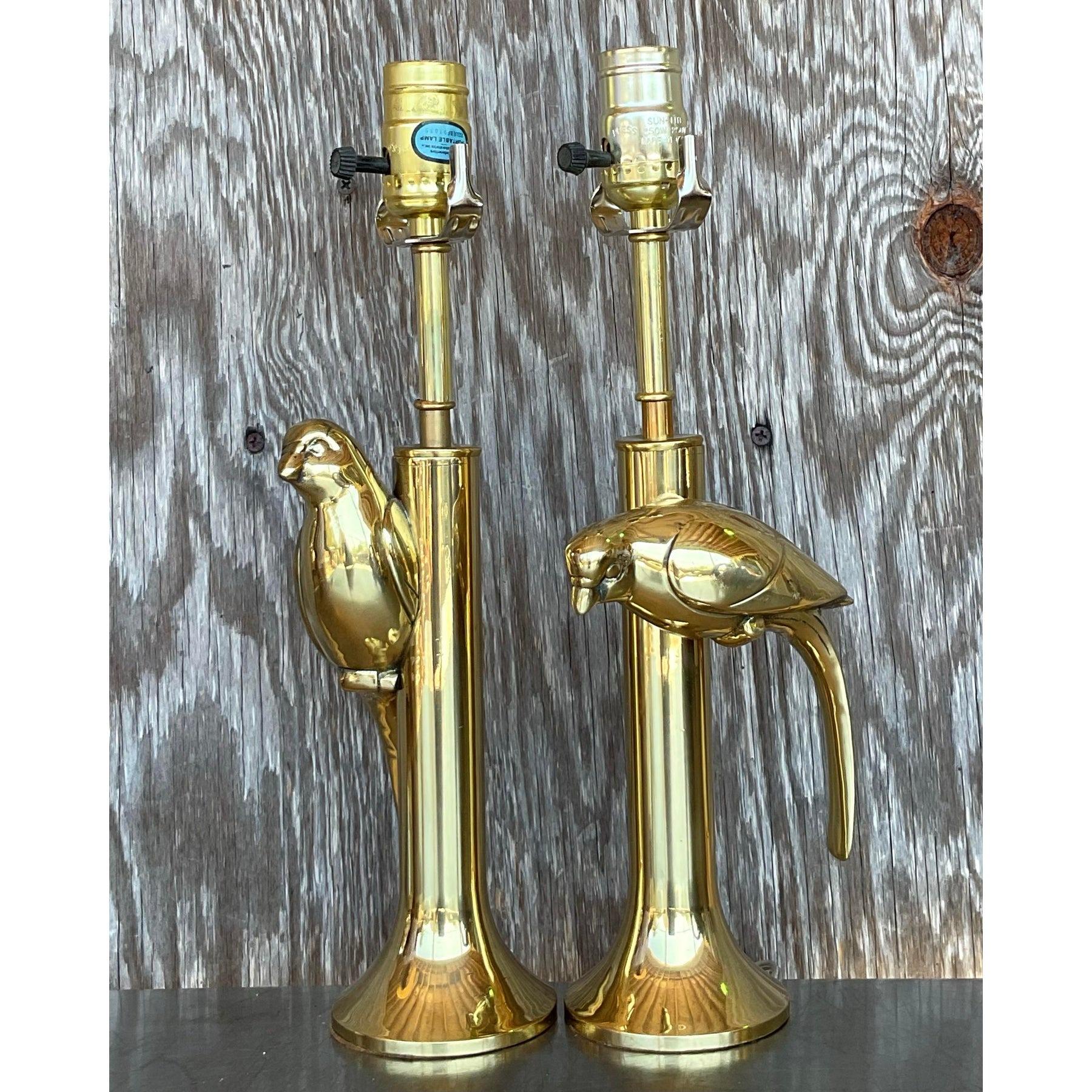 Vintage Regency Heyco Brass Bird Bird Lamps - a Pair In Good Condition In West Palm Beach, FL