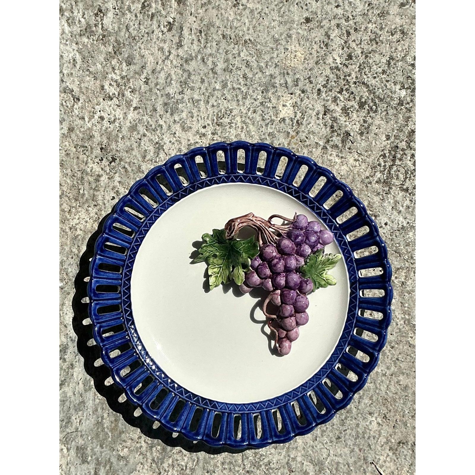 italien Assiette à raisins en céramique émaillée Horchow Vintage Regency en vente