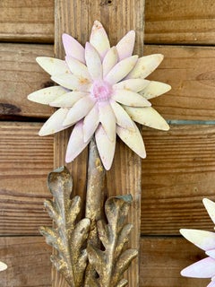 Vintage Regency Italian Gilt Tole Daisy Flower Five Light Wall Sconce