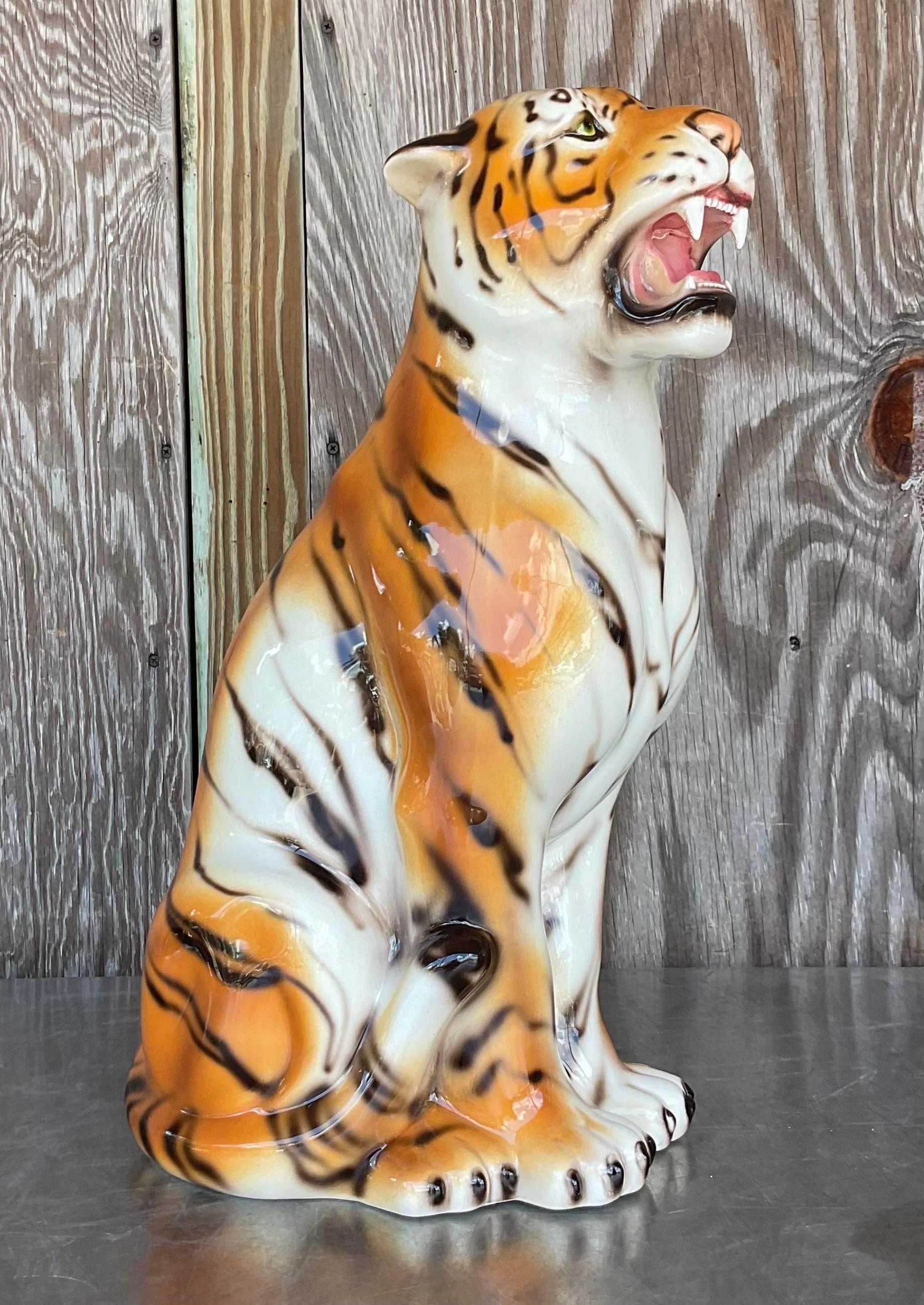 Tigre italien de style Régence vintage en céramique émaill�ée Bon état à west palm beach, FL