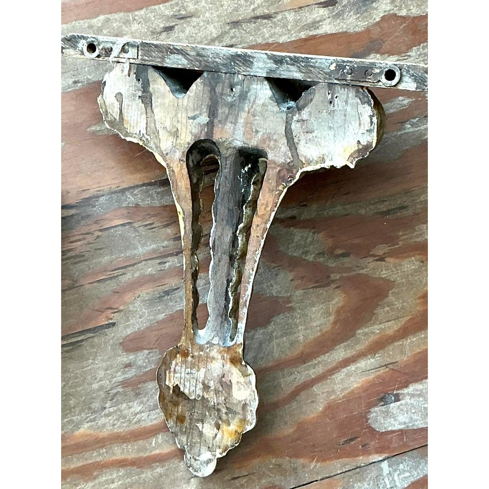 Vintage Regency Italian Hand Carved Brackets. - A Pair (Metall) im Angebot