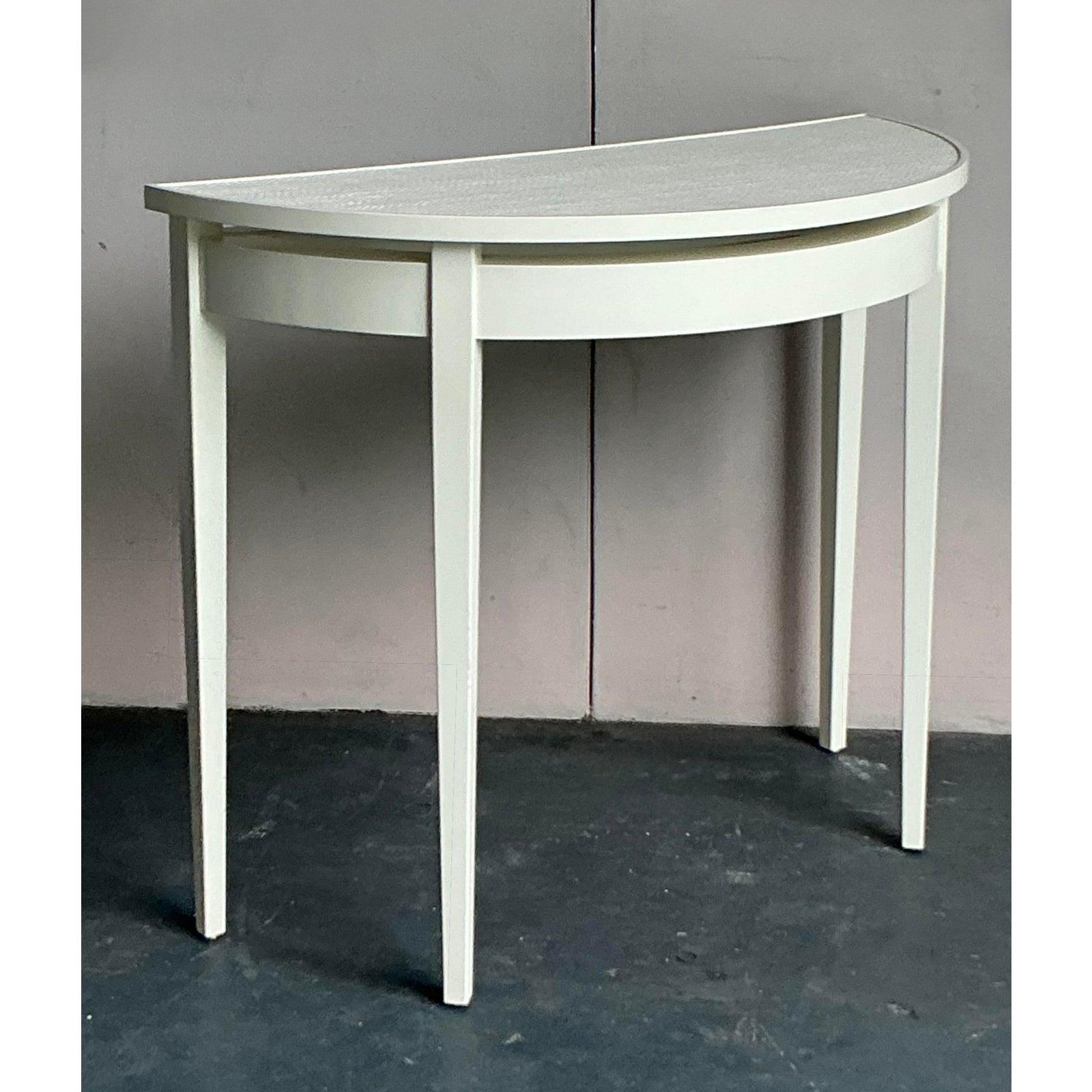 Mesa Demilune Vintage Regency Lacada de Tela de Hierba Regencia en venta