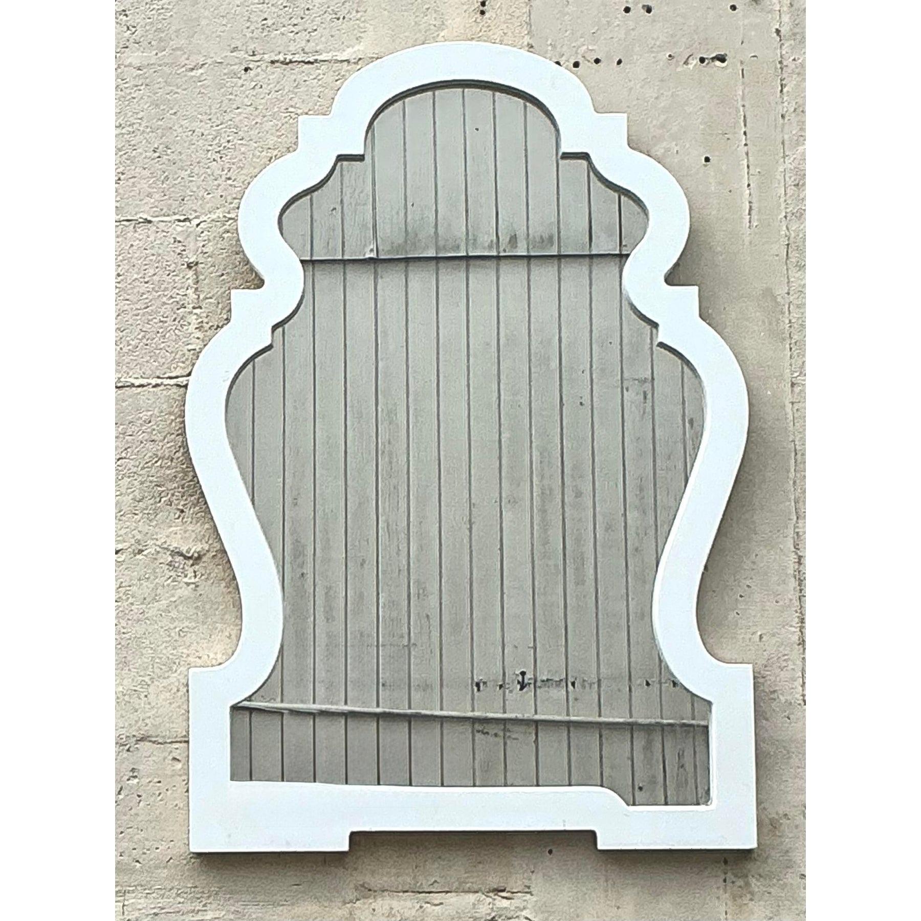 Lackierter Vintage-Regency-Spiegel im Zustand „Gut“ im Angebot in West Palm Beach, FL
