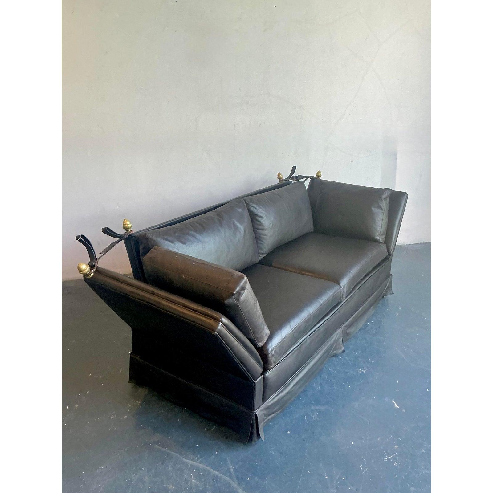 Canapé Vintage Regency en cuir Knole d'après Maison Jansen en vente 4