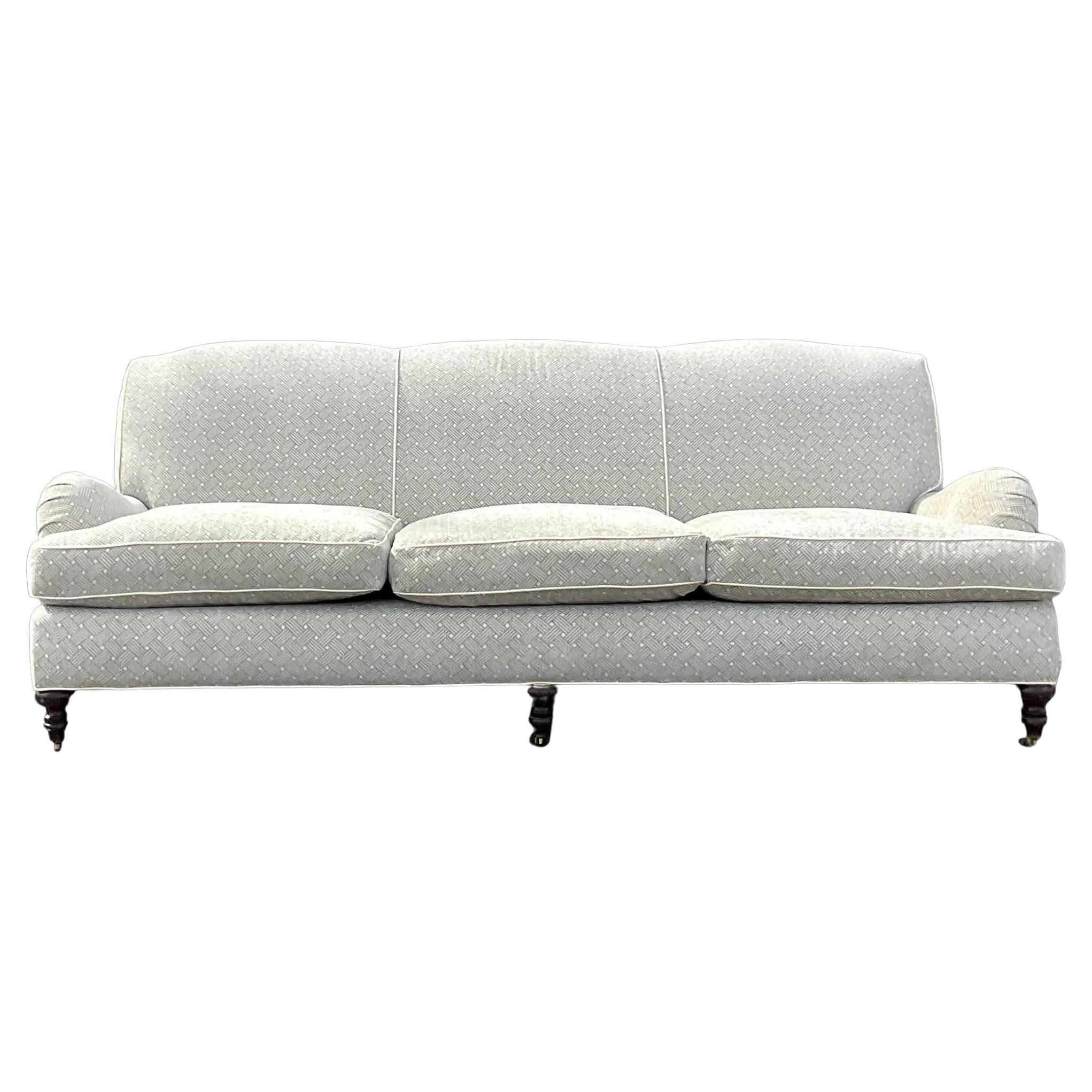 Vintage Regency Lee Industries Rollarm-Sofa im Angebot