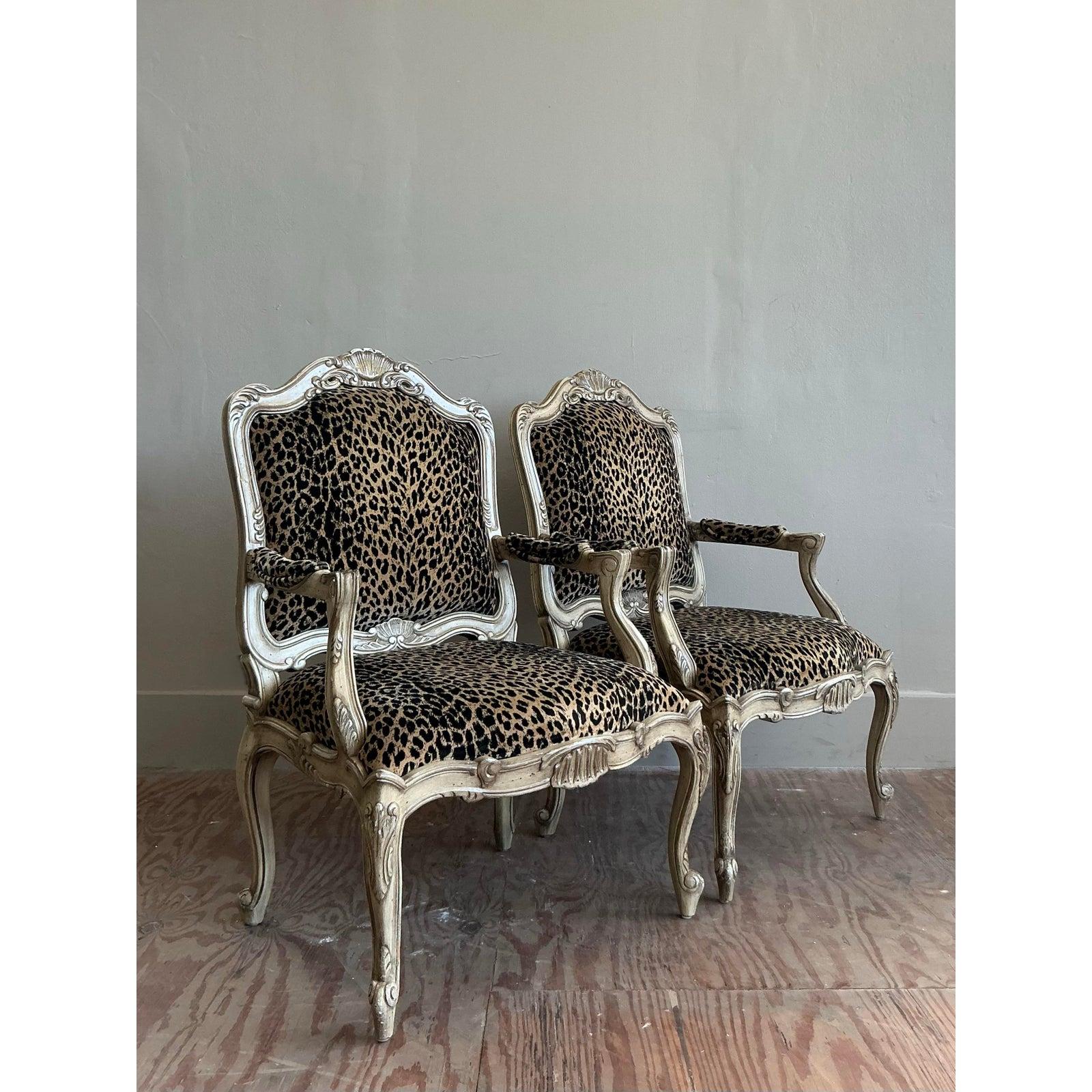 Chaises Fauteuil léopard Vintage Regency - une paire en vente 2