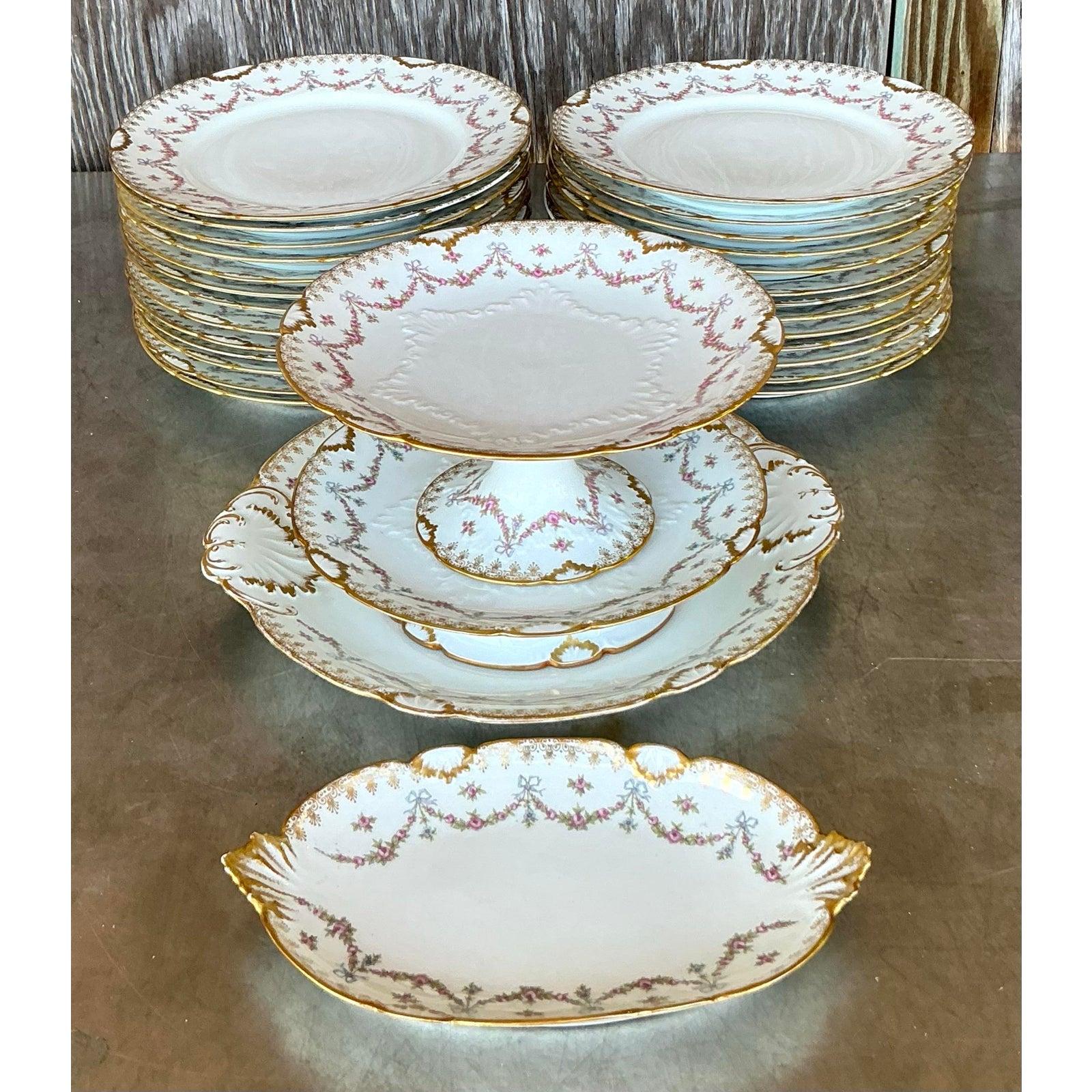 Vajilla Vintage Regency Limoges Swag - Lote de 30 siglo XX en venta