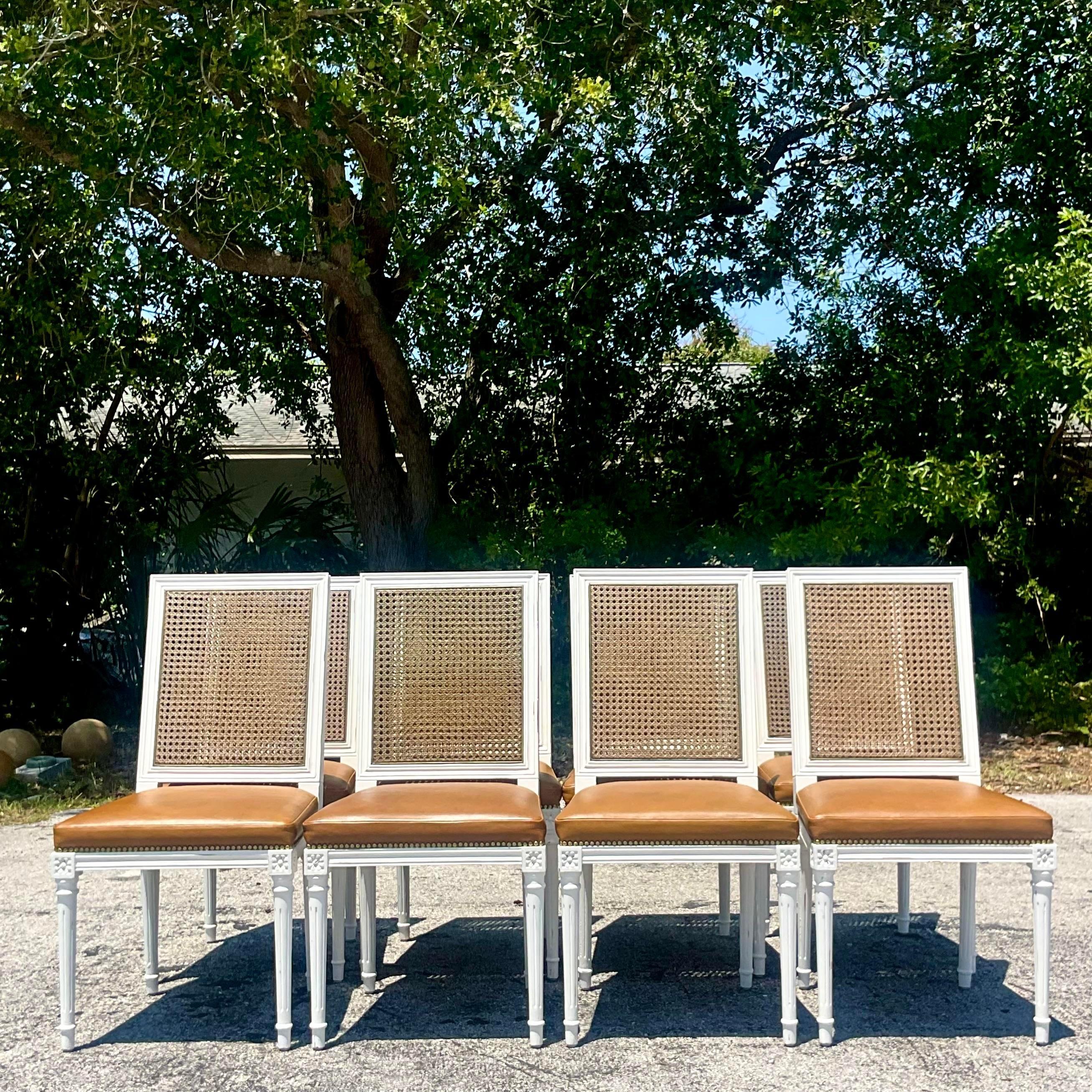 Vintage Regency Louis XVI.-Esszimmerstühle mit Rohrrückenlehne im Regency-Stil - 8er-Set im Zustand „Gut“ in west palm beach, FL