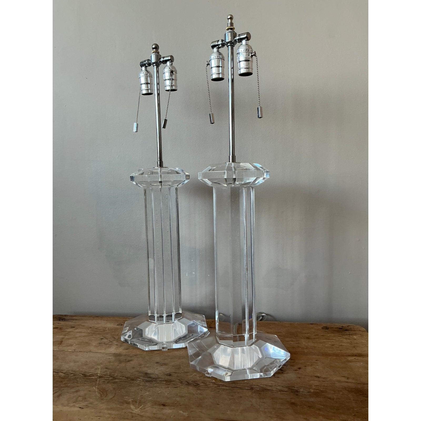 American Vintage Regency Lucite Column Lamps - A Pair For Sale