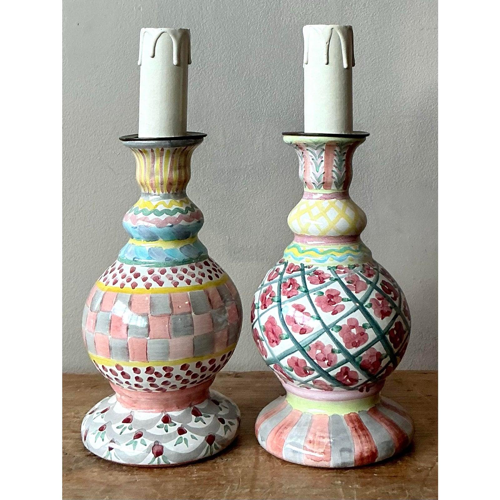 20ième siècle Lampes Vintage Regency en céramique émaillée Mackenzie Childs - une paire en vente