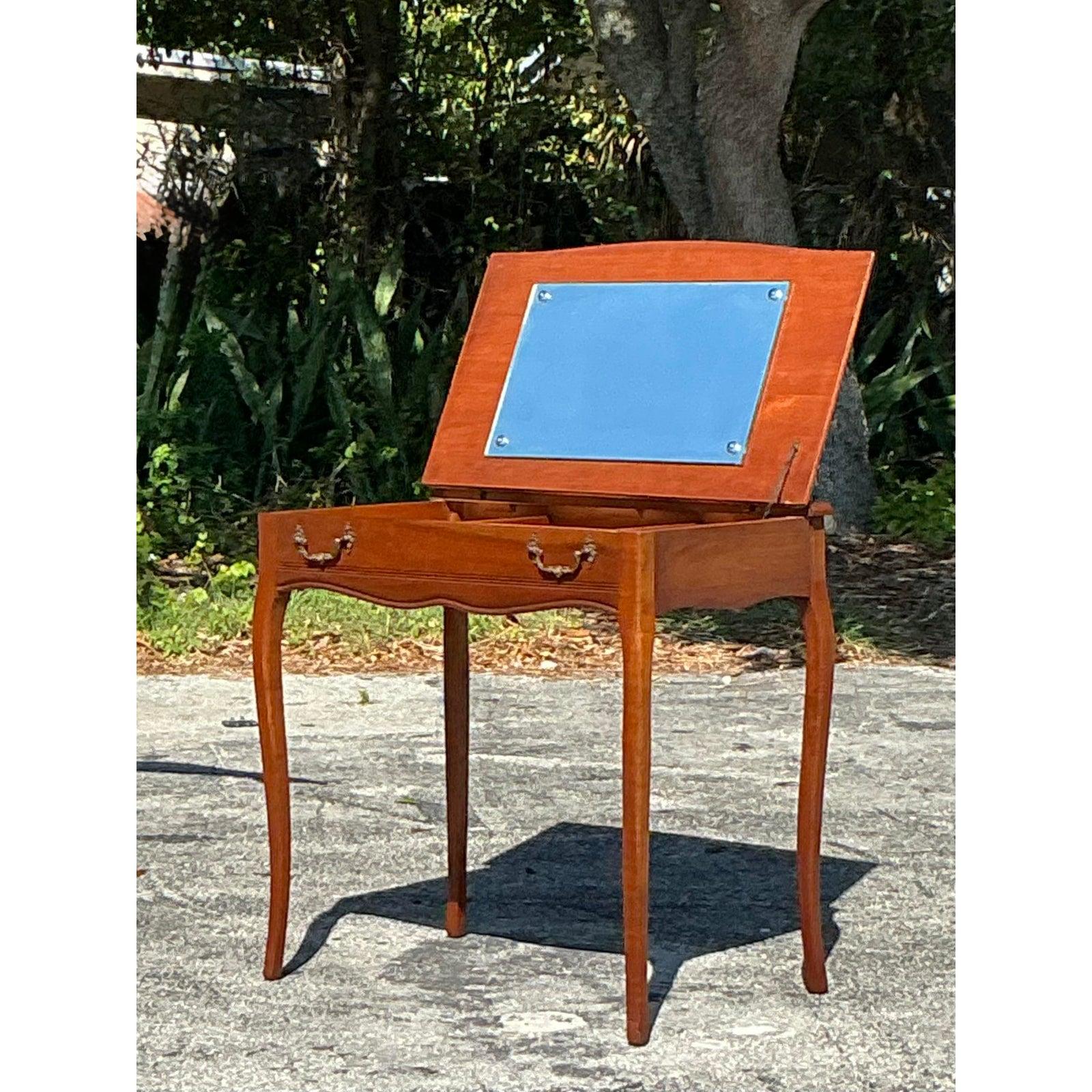 Vanité Vintage Regency en acajou en vente 3