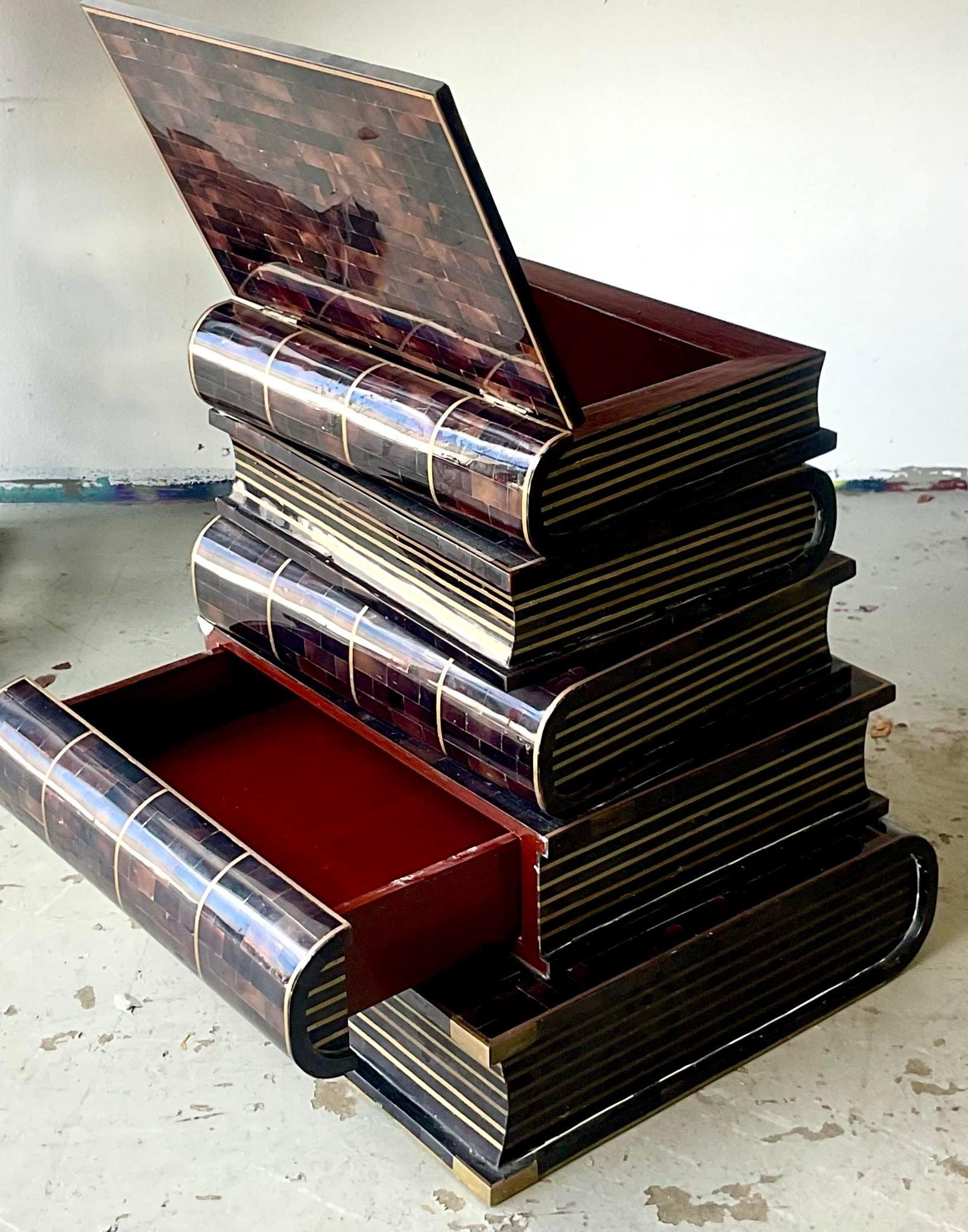 Vintage Regency Maitland Smith Tessellated Horn Stacked Book Side Table In Good Condition In west palm beach, FL