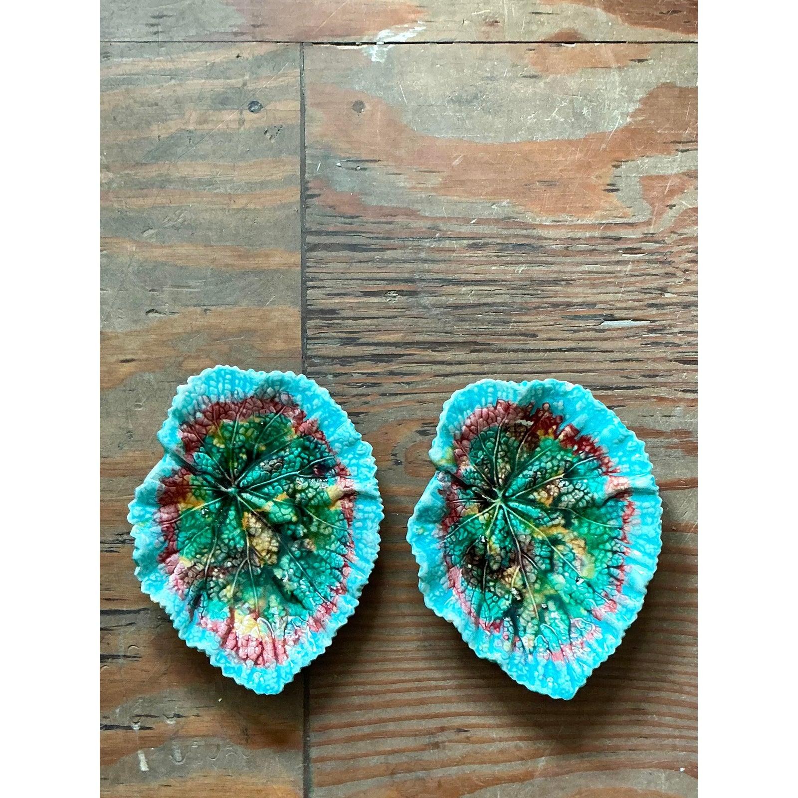 Platos Vintage Regency Majolica Leaf - Lote de 2 Británico en venta