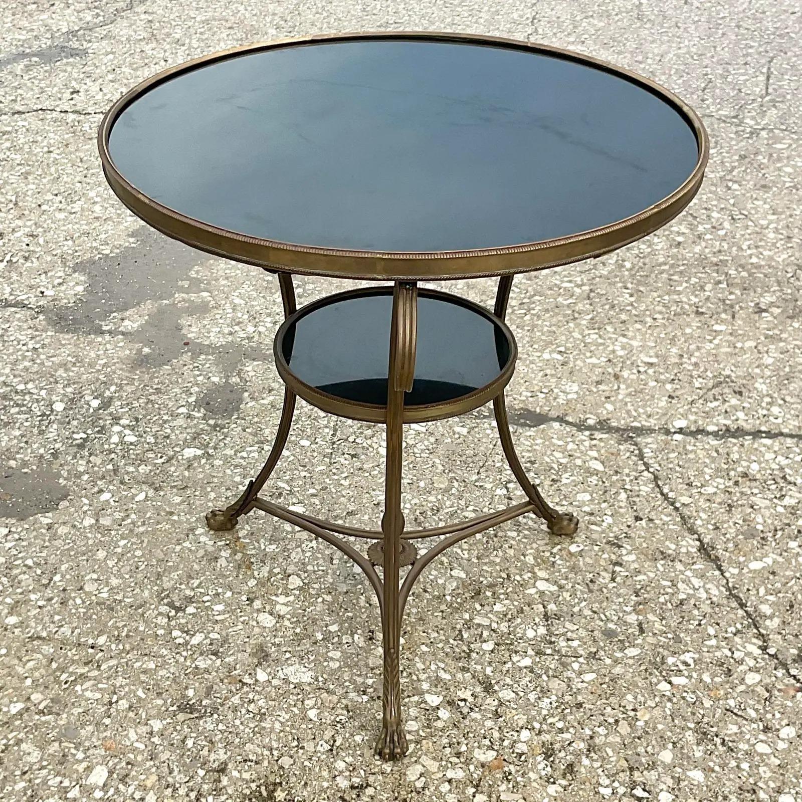 Nord-américain Guéridon vintage Regency avec plateau en marbre en vente