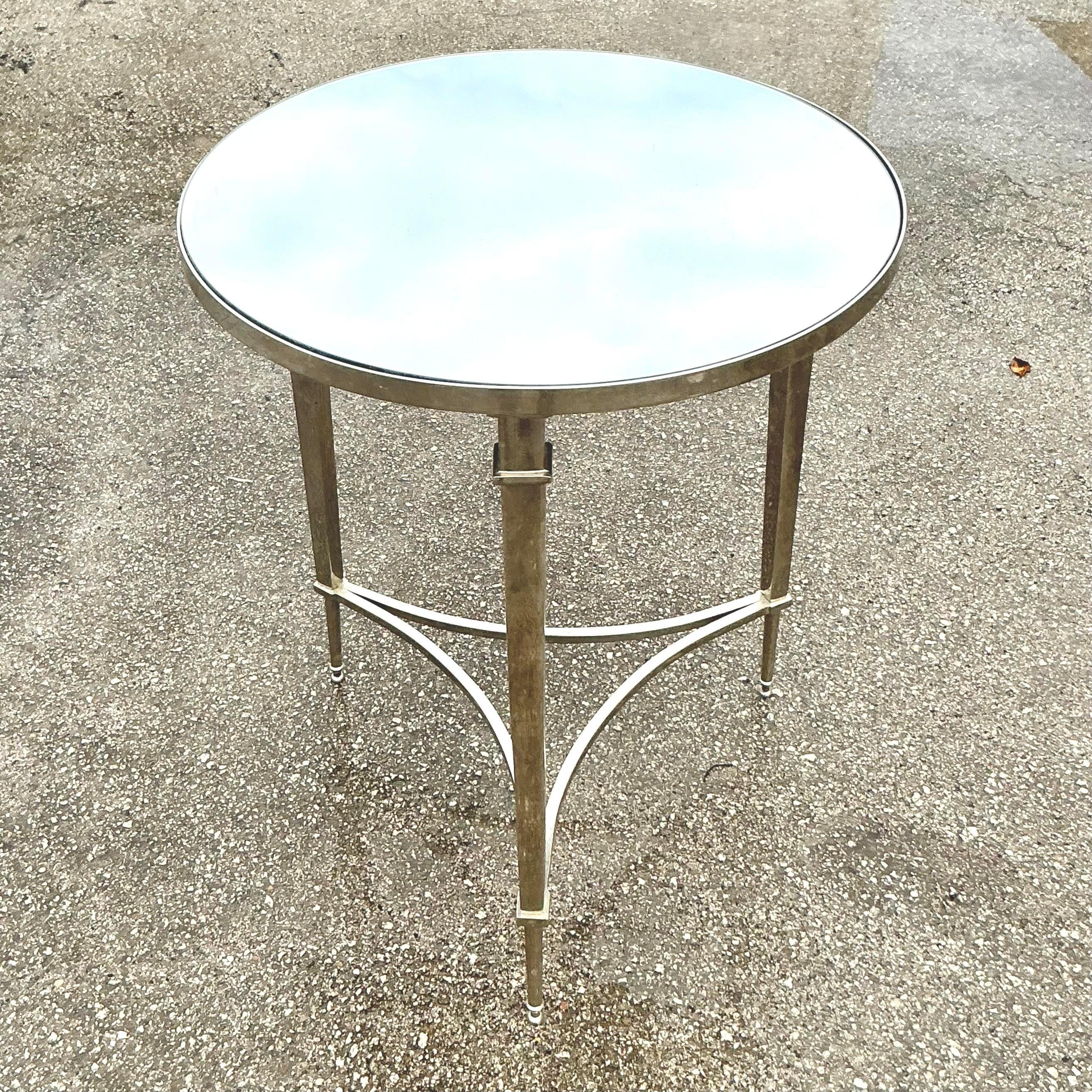 Américain Table d'appoint Regency vintage en miroir et nickel poli en vente