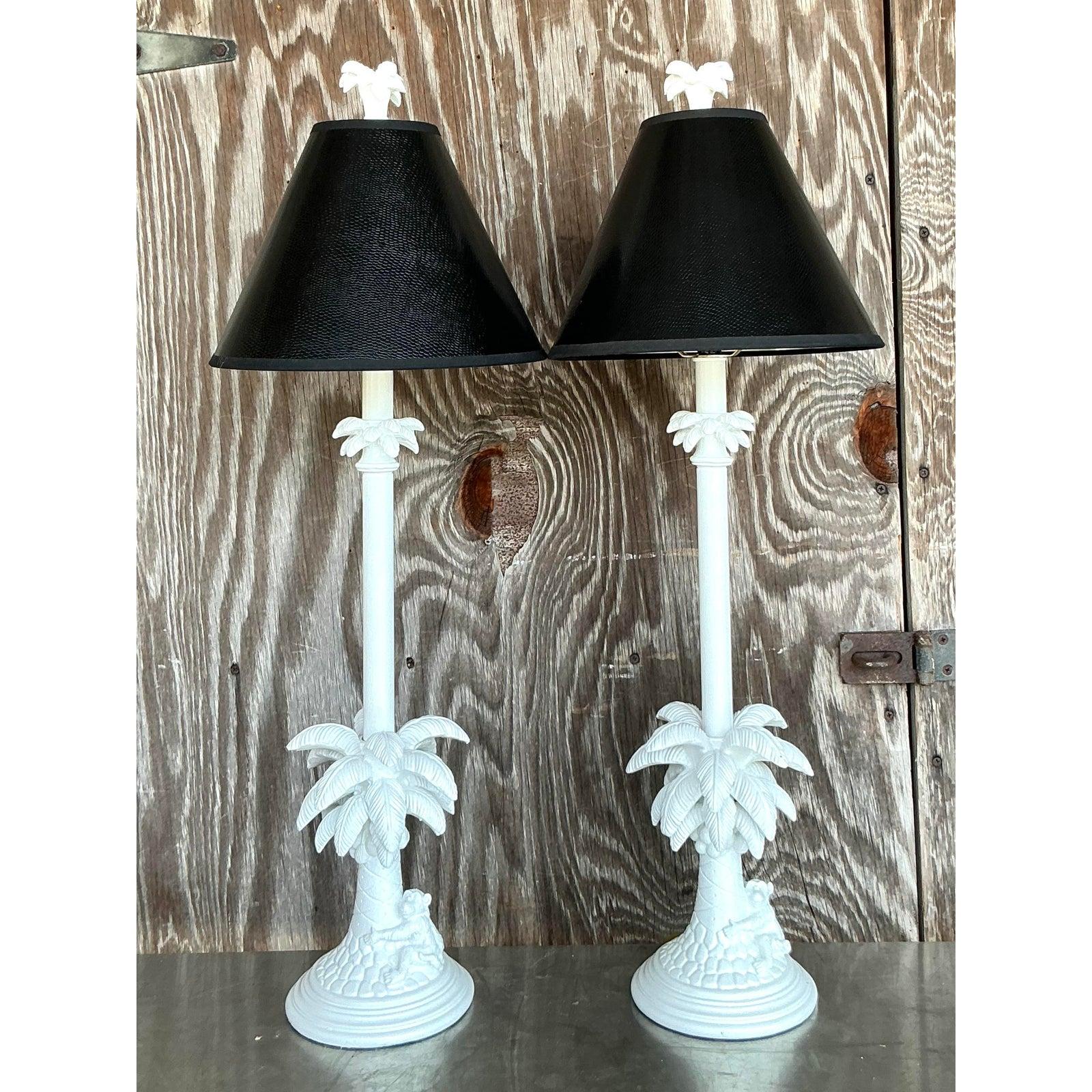 20ième siècle Paire de chandeliers vintage de style Régence en forme de singe en vente