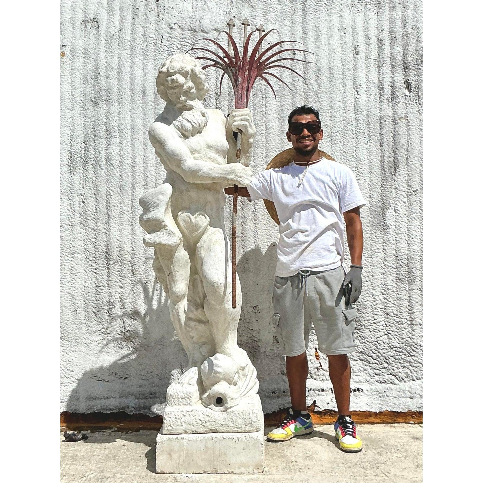 Statue monumentale de Neptune en béton coulé vintage de style Régence en vente 4