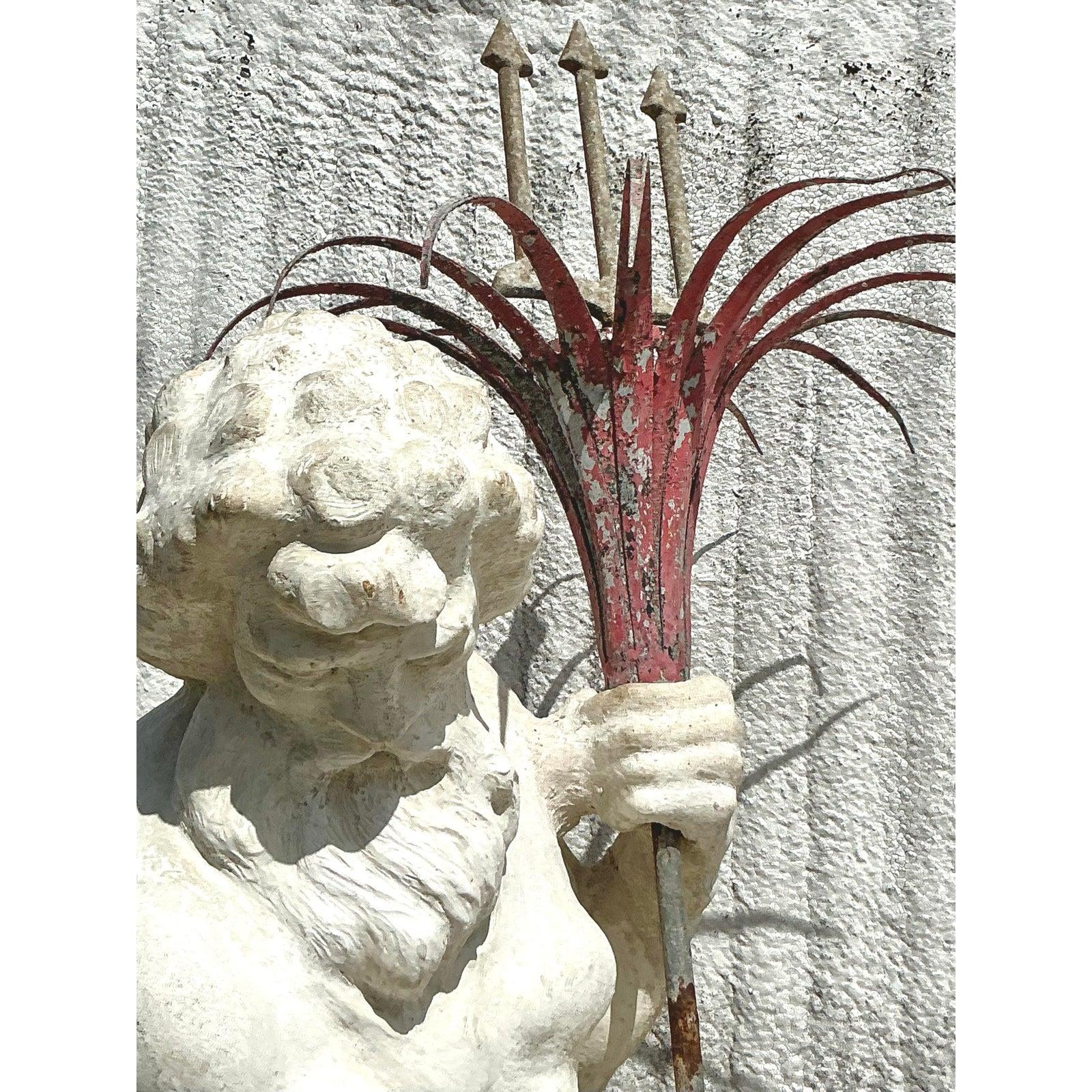 20ième siècle Statue monumentale de Neptune en béton coulé vintage de style Régence en vente