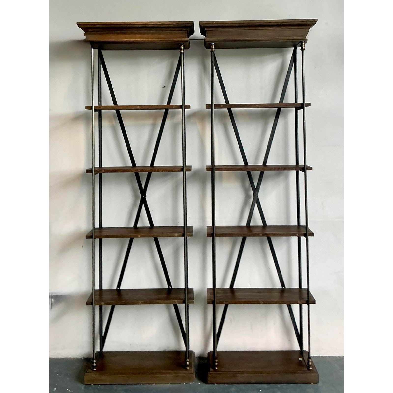 Industriale Vintage Regency Monumental Etagere - A Pair in vendita
