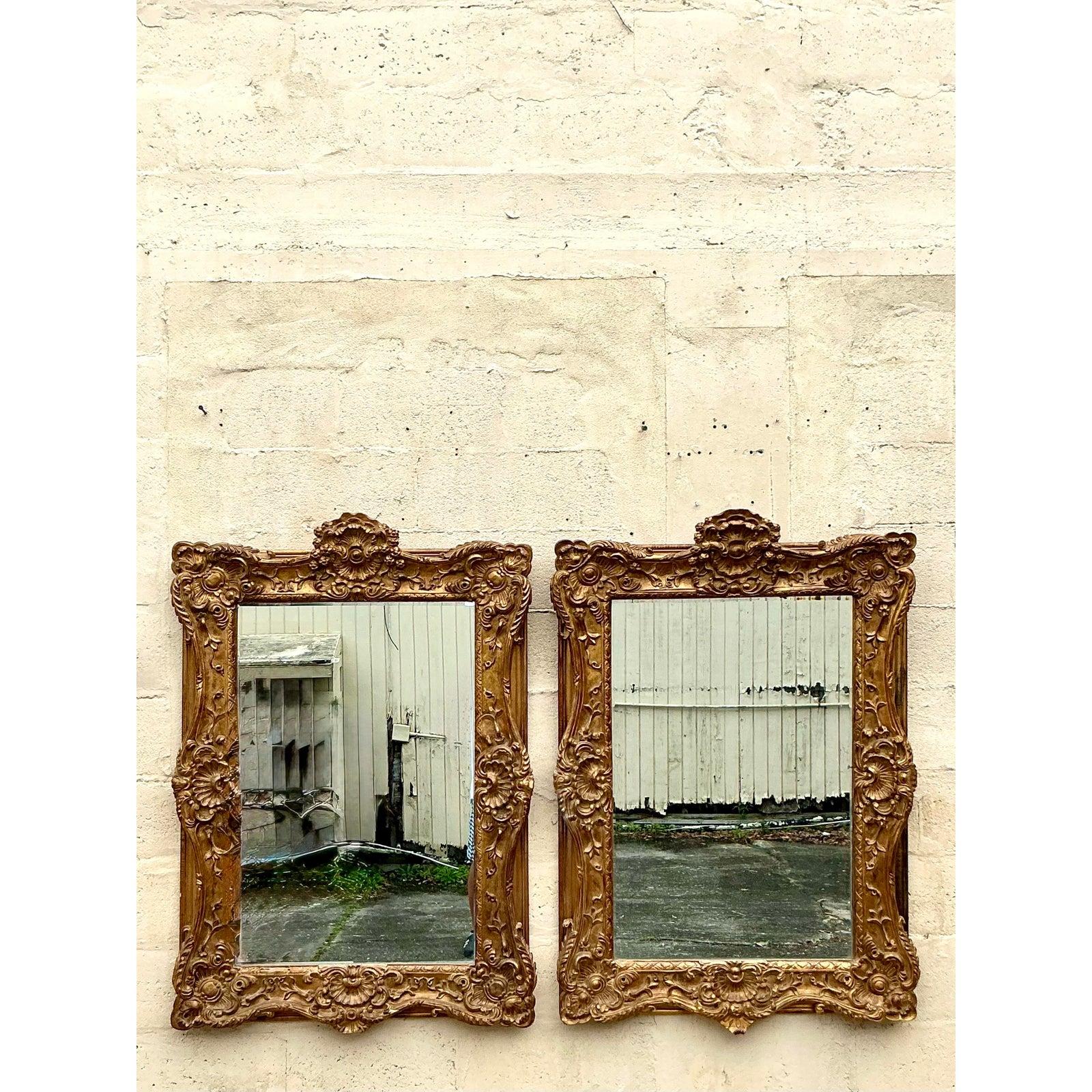 Americano Specchi monumentali dorati d'epoca Regency - una coppia in vendita