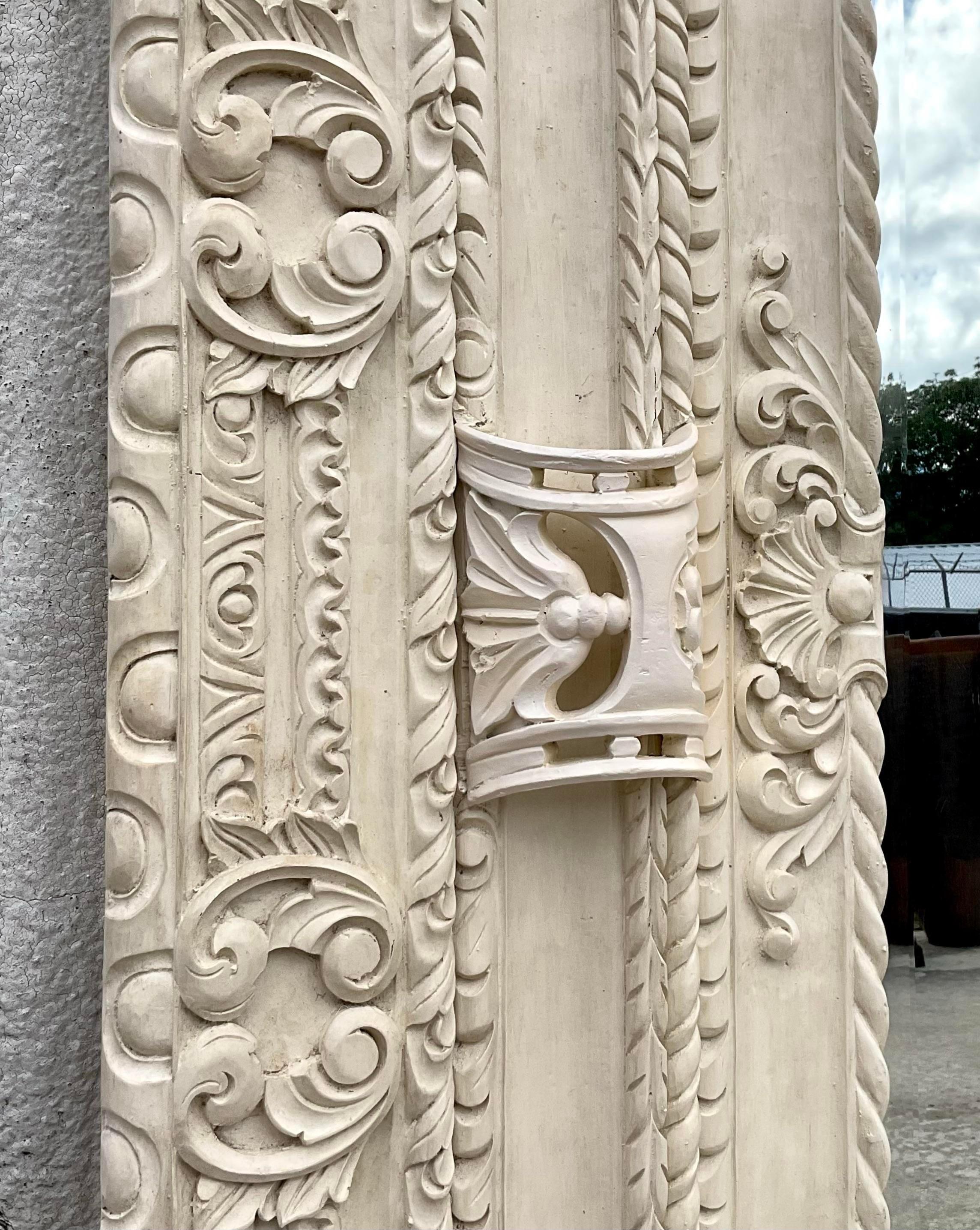 Miroir de sol Monumental Vintage Regency sculpté à la main en vente 2