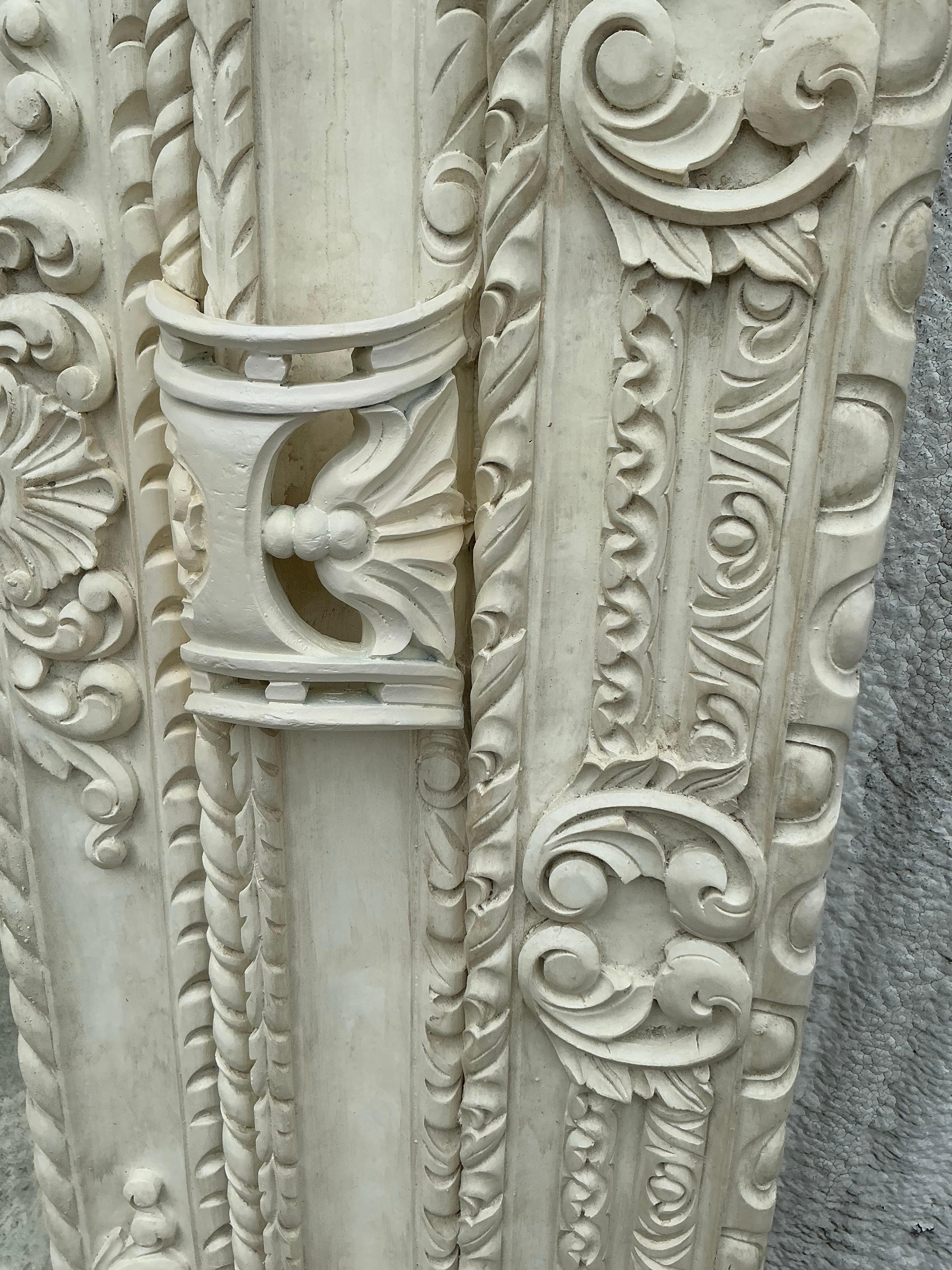 Miroir de sol Monumental Vintage Regency sculpté à la main en vente 4